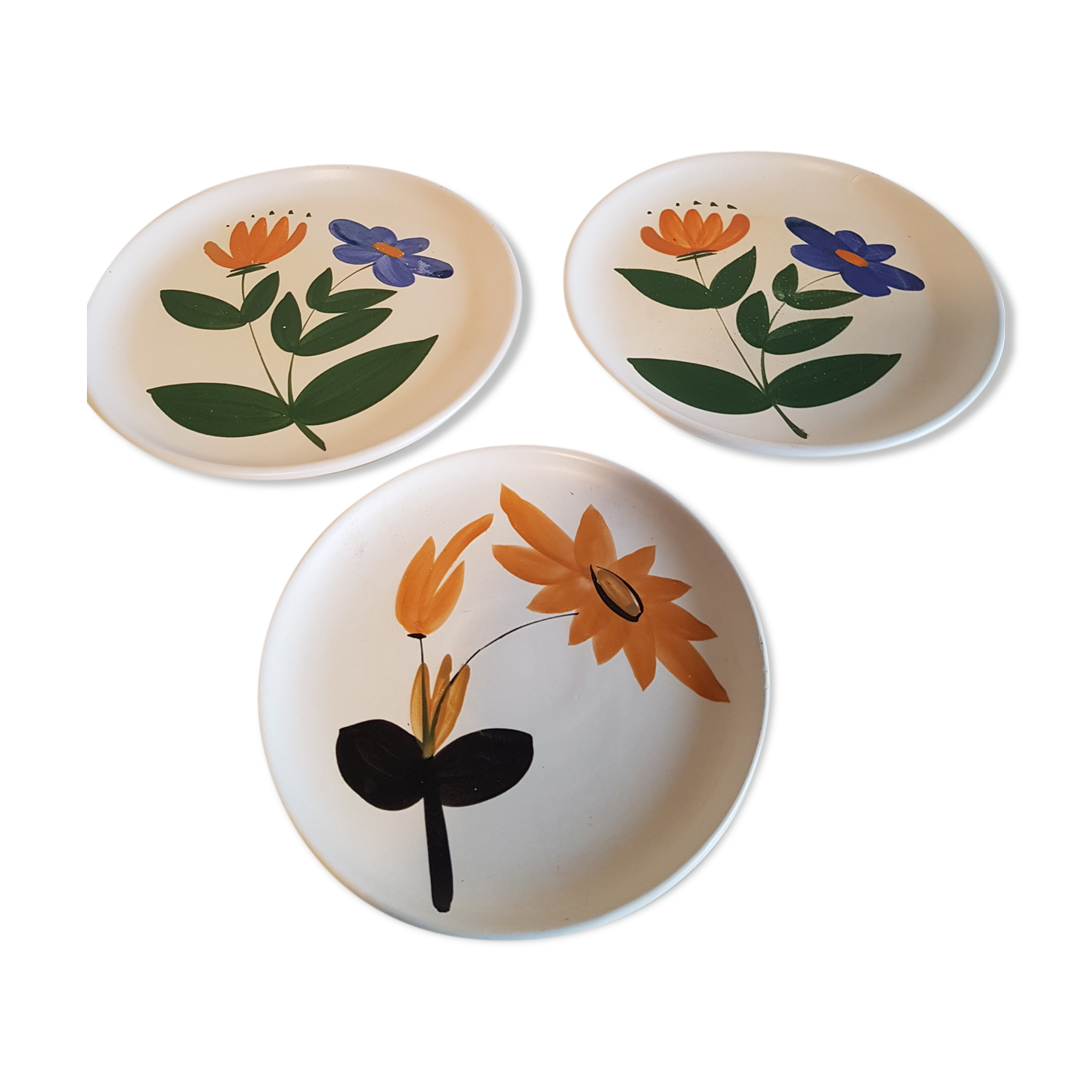 Set of 3 marais pottery plates