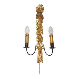 Aplique de pared de madera dorada. España, 1940s.