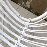 Paire de fauteuils en rotin blancs