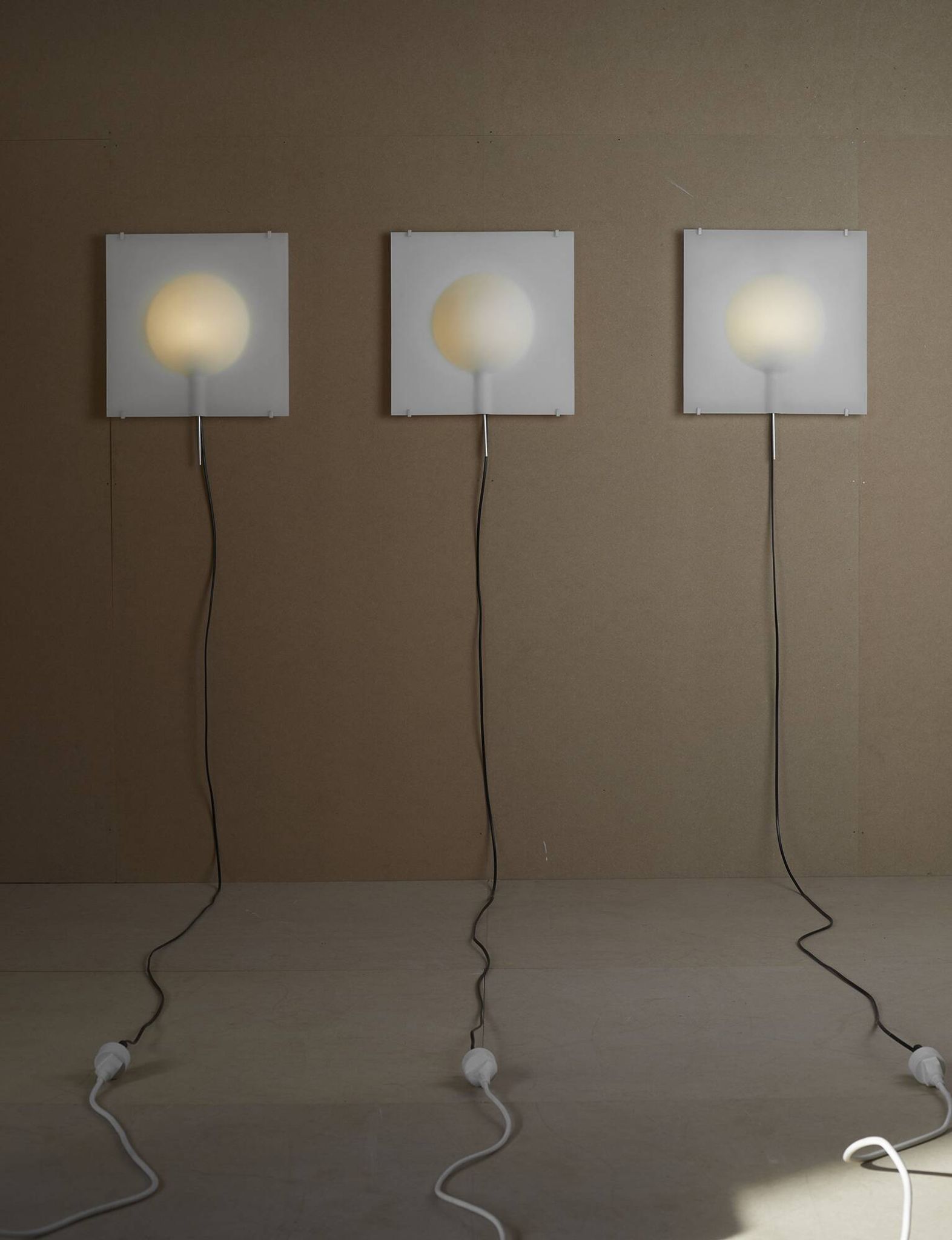 Lampe applique Stamning par Cecilia Joahansson pour Ikea Circa 2001