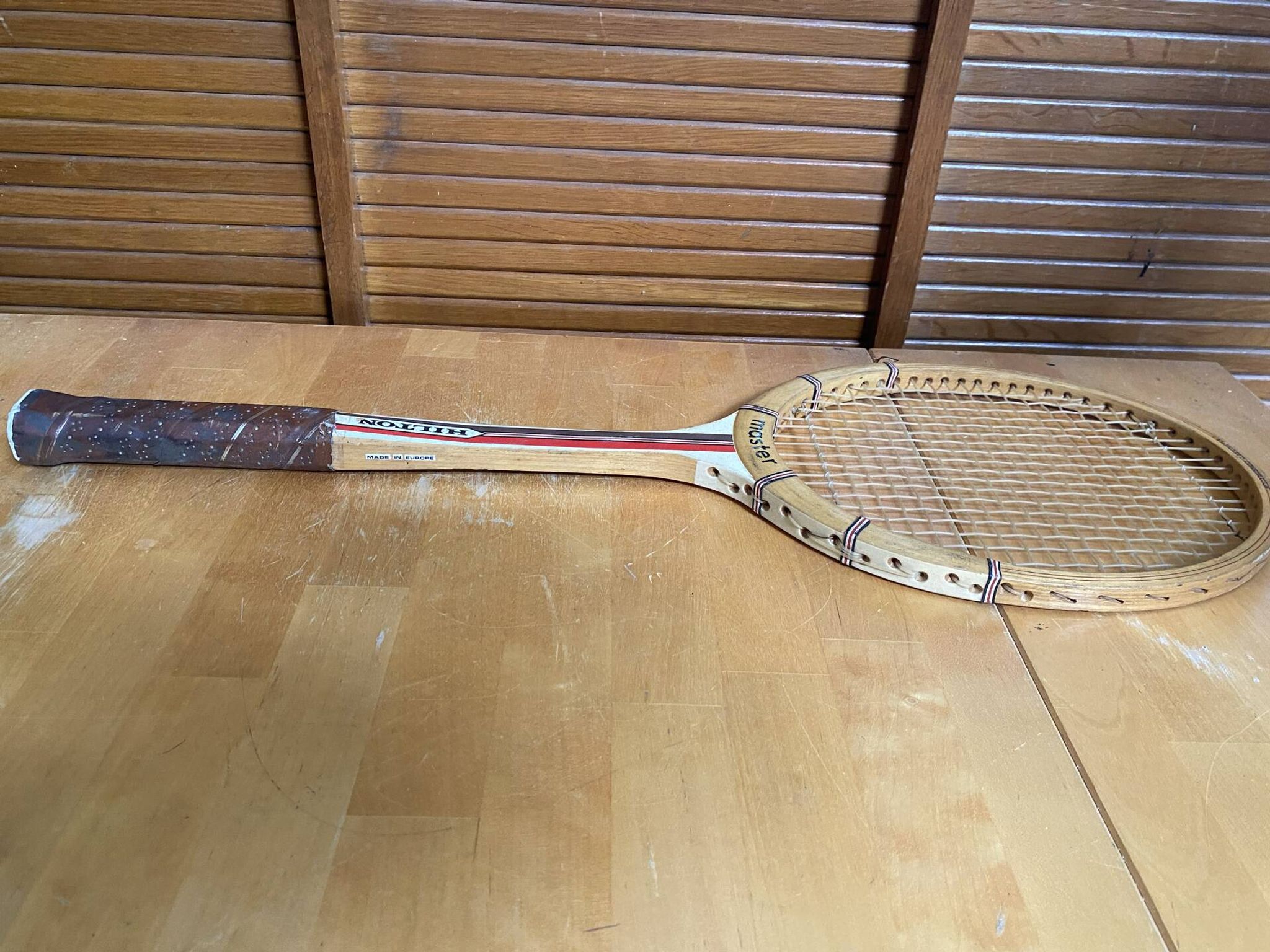 Vintage tennis racket hilton master wood + vintage cover