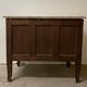 Commode sauteuse en merisier de la fin du  XVIII ème
