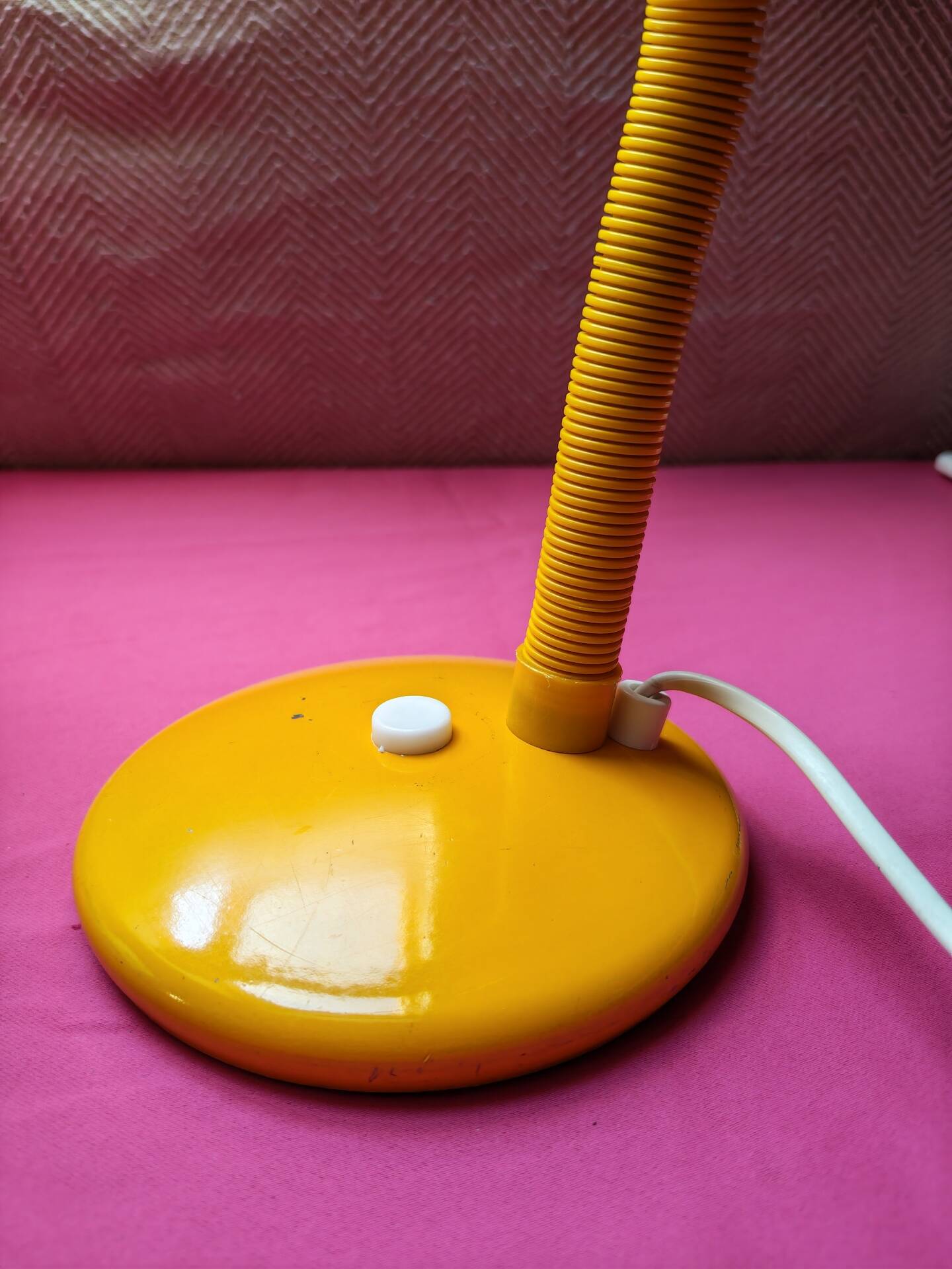 Vintage yellow desk lamp with flexible gooseneck - 1970s