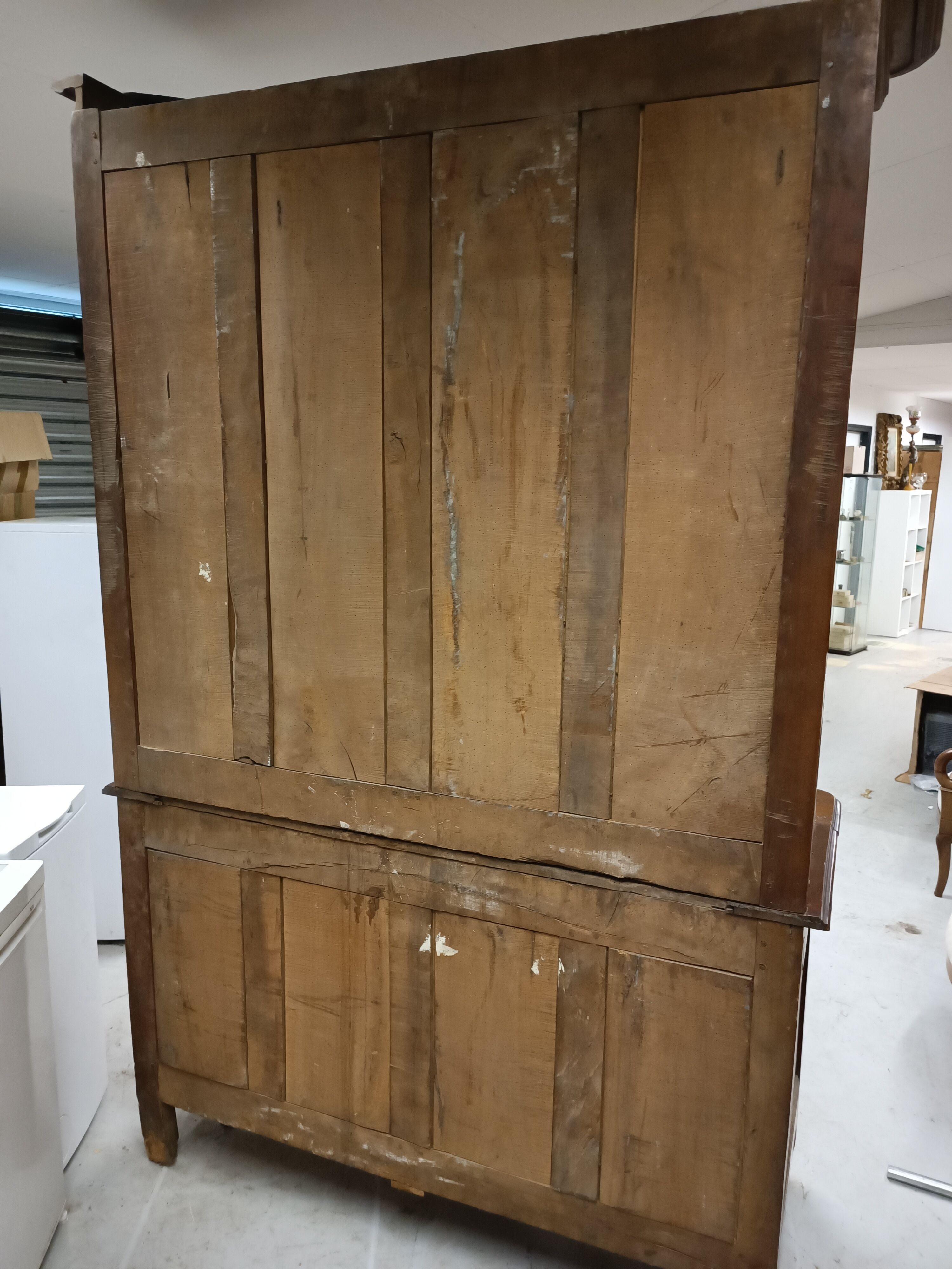 Buffet 2 bodies XIXth inlaid walnut