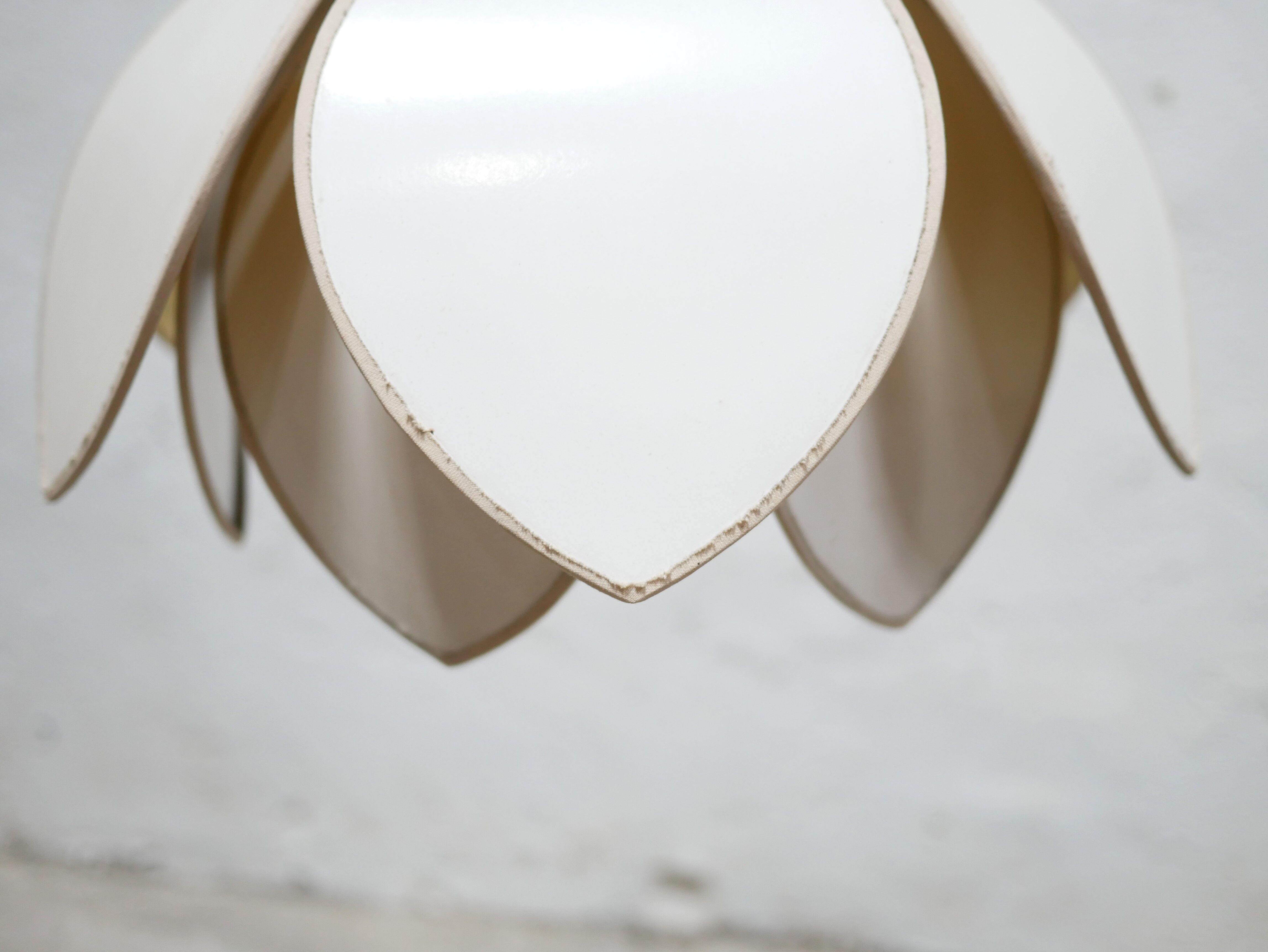 Vintage lotus flower pendant lamp