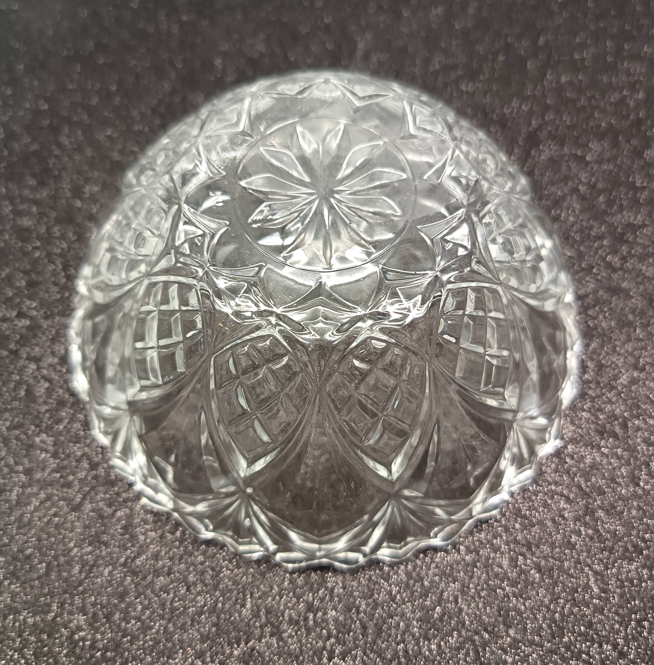 Dessert set, bowls and salad bowl in vintage textured glass