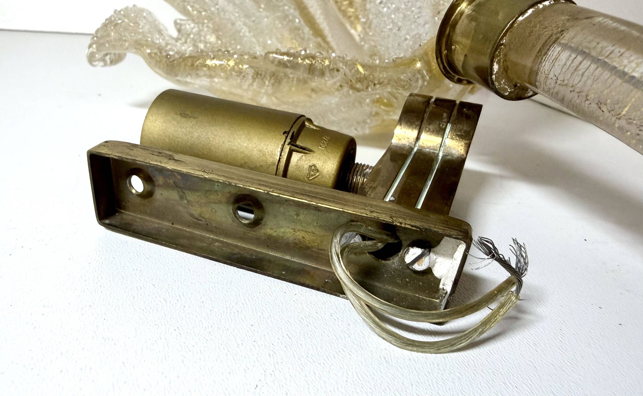 Large Vintage Murano Glass and Gold Leaf Wall Light by Barovier Toso, Italy