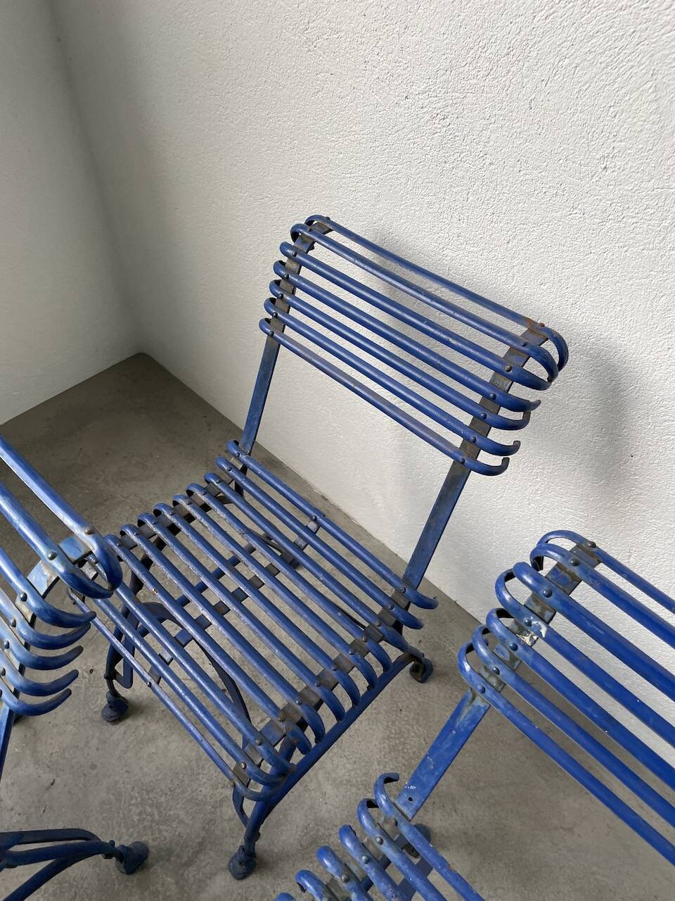 Series of 4 Arras chairs 1900