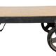 Table basse industrielle noire sur roulettes, années 1960