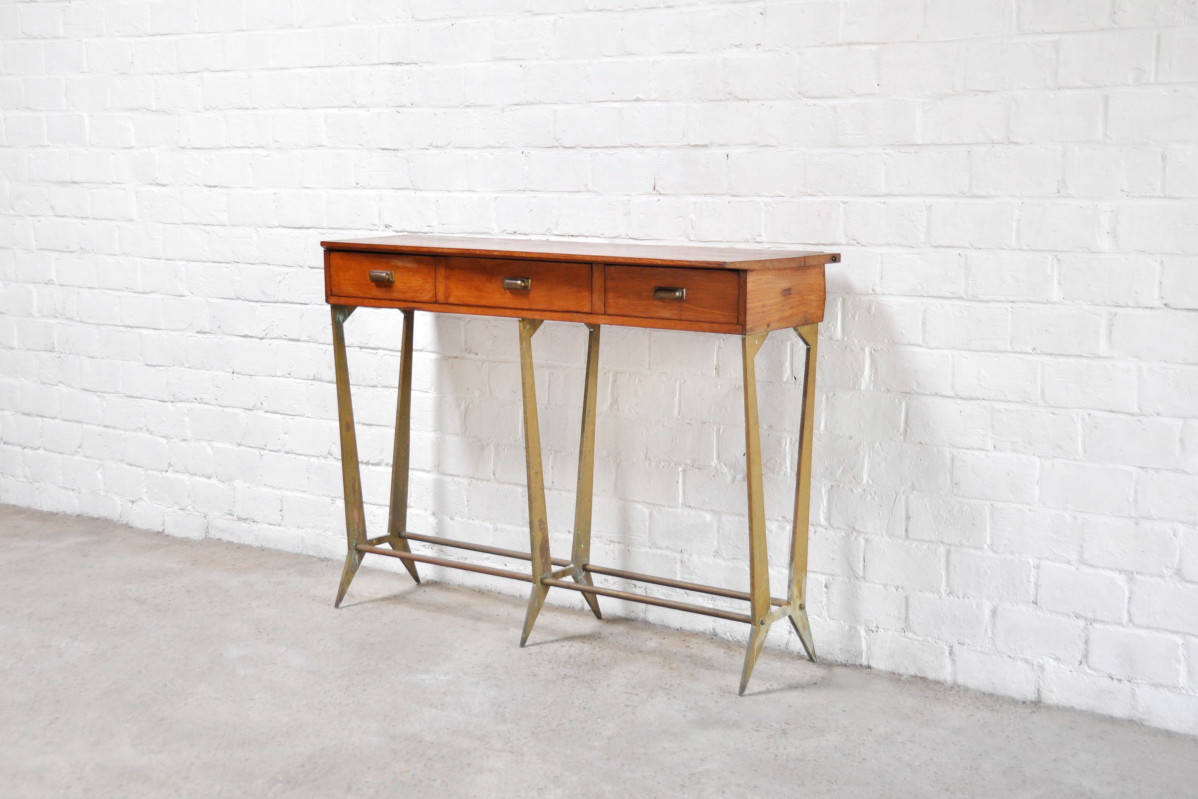 Sculptural wood & brass console table, italy 1950's