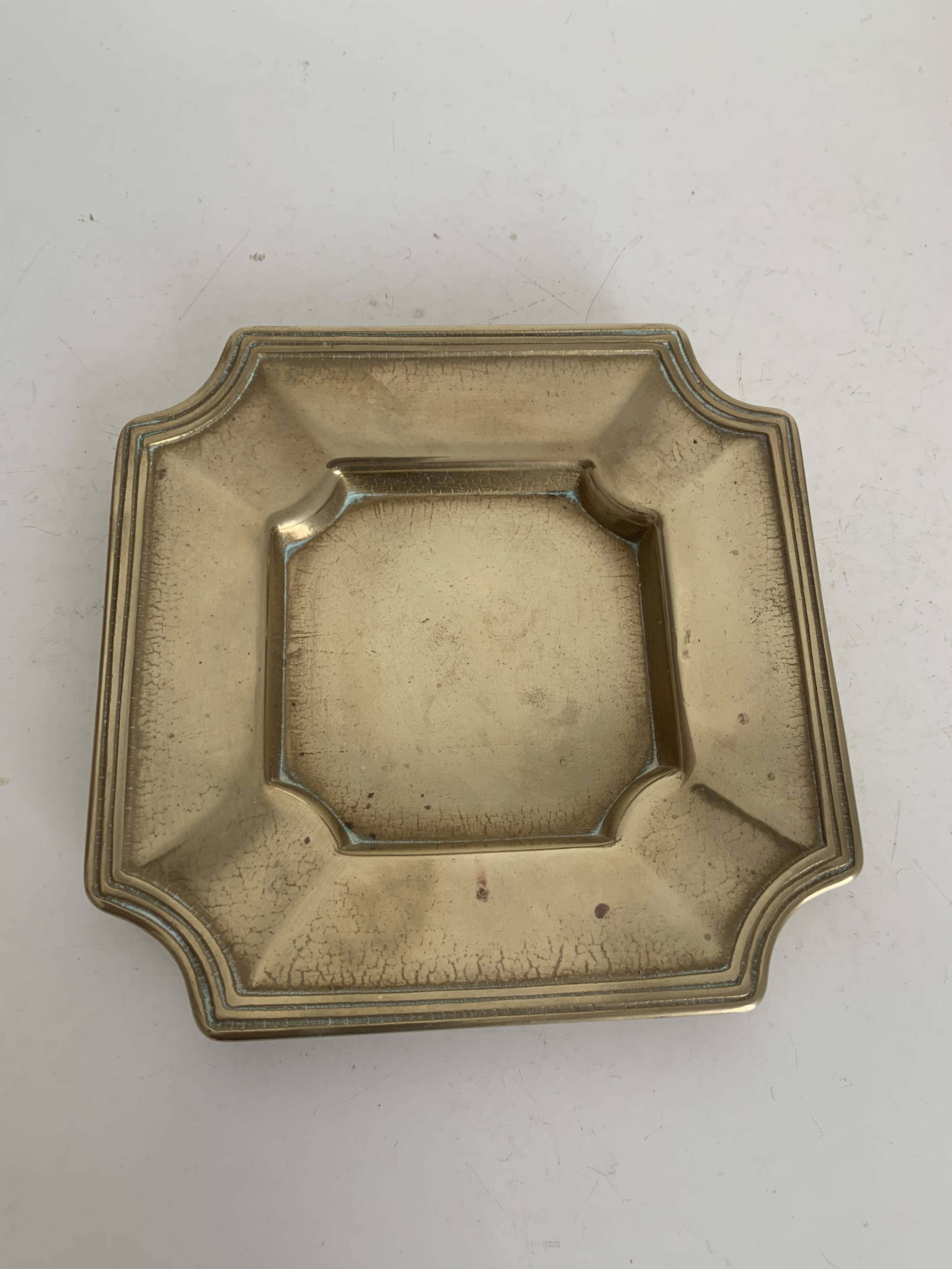 Pair of vintage 1980 brass ashtrays - 16 x 16 cm