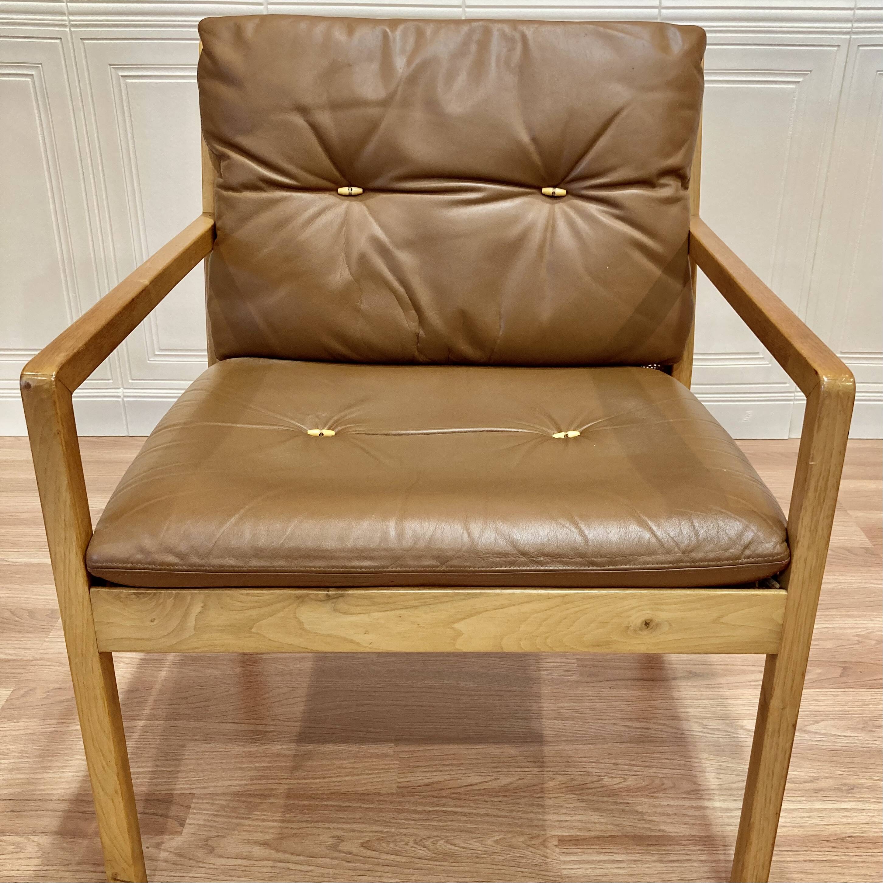 Scandinavian design leather armchair "Bernt Petersen" 1960.