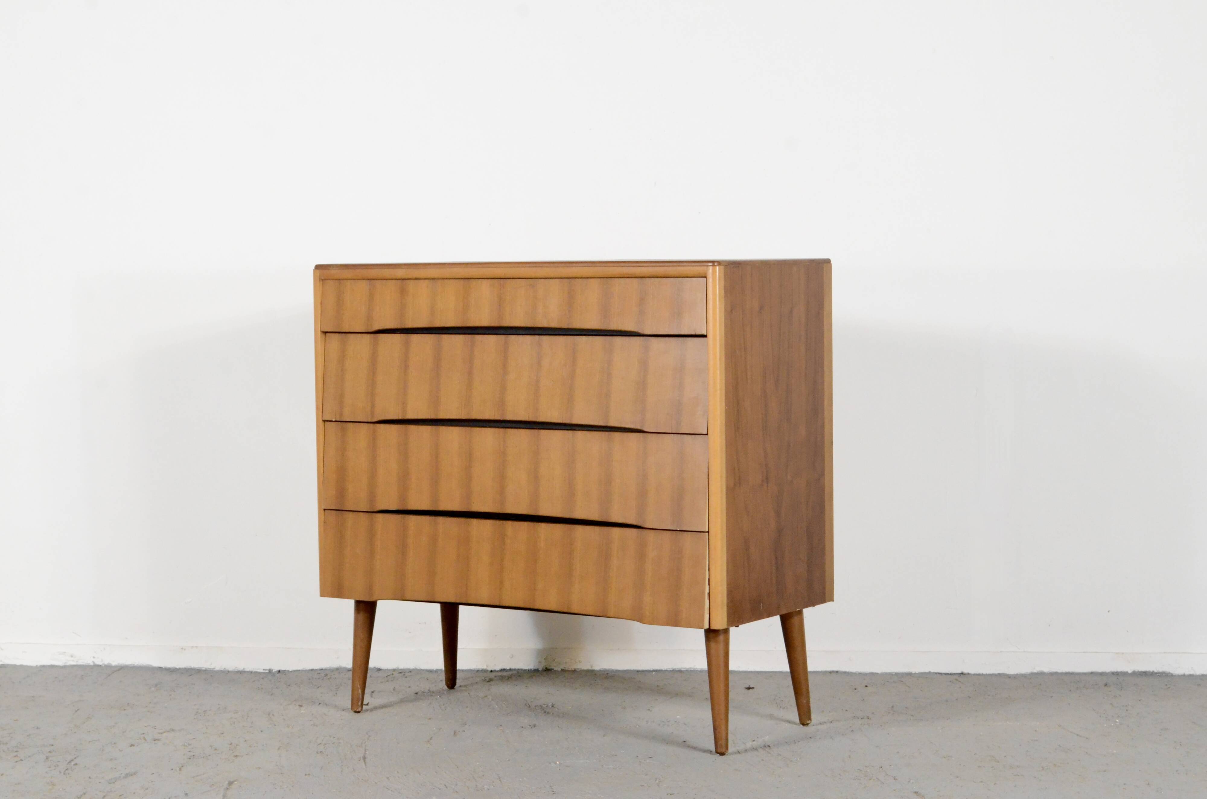 Commode Avalon du milieu du siècle en teck. Style vintage moderne et rétro