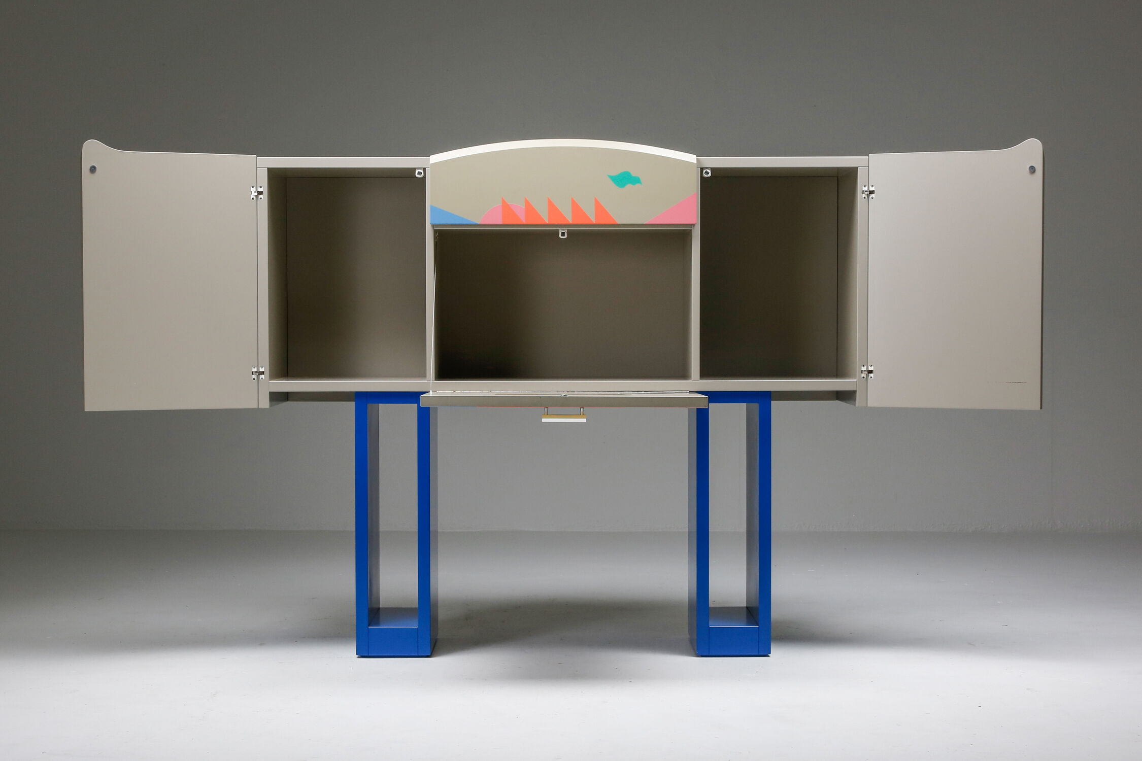 Italian design bar cabinet Cantaride by Alessandro Medini for Zanotta