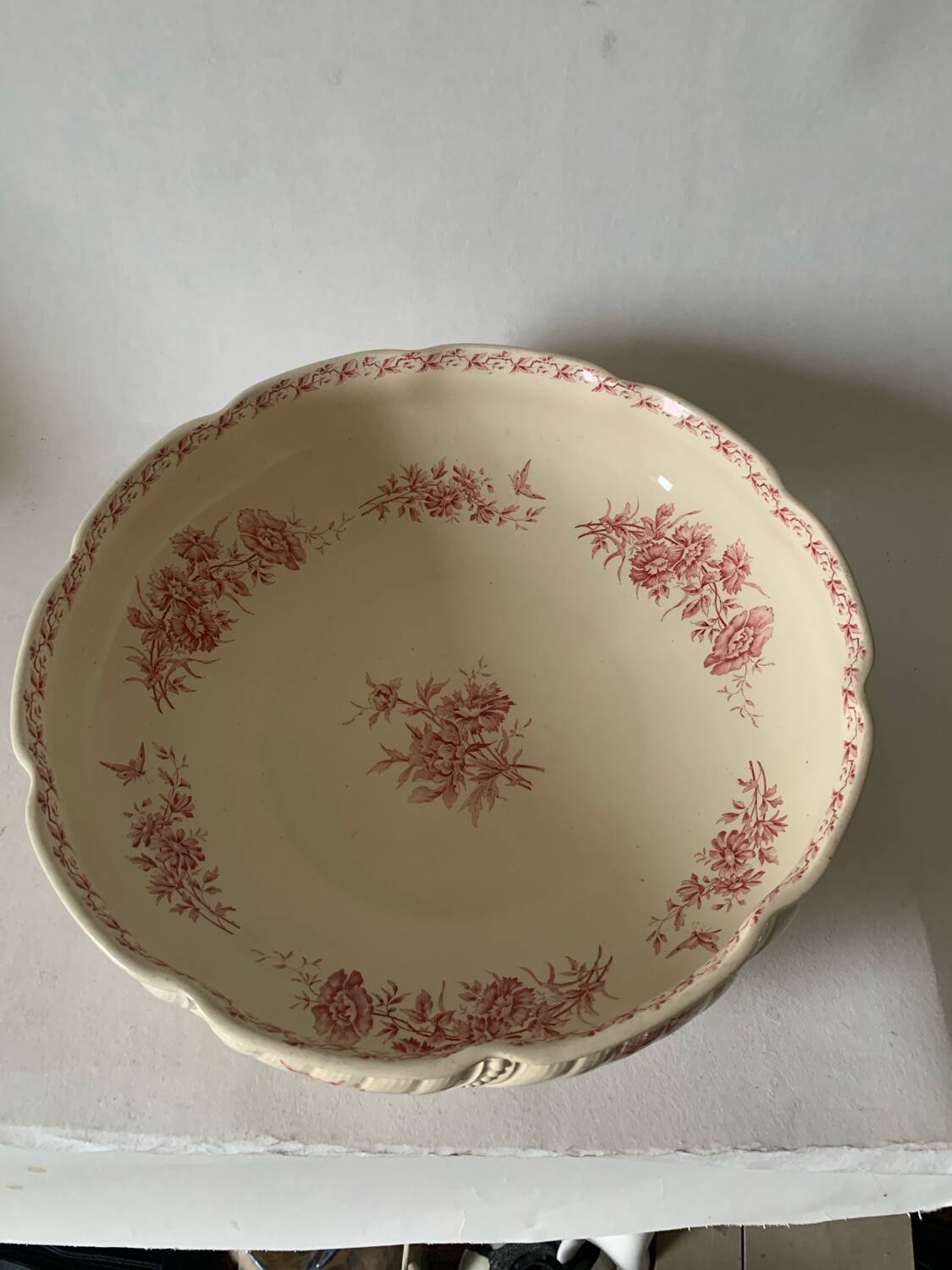Large Sarreguemine washbasin bowl
