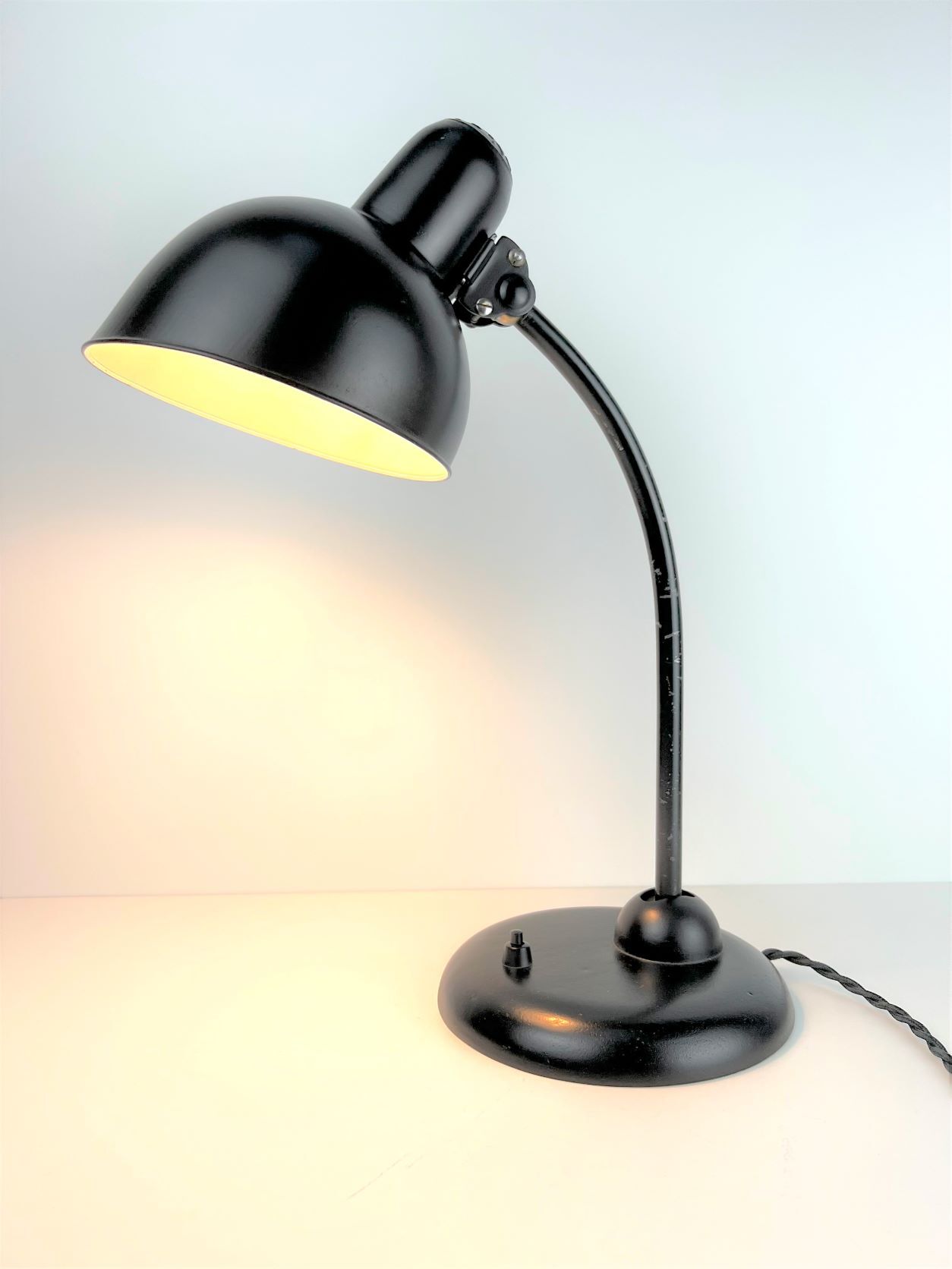 Kaiser idell premiere edition " j " dell jdell kaiser idell model 6551 christia desk lamp