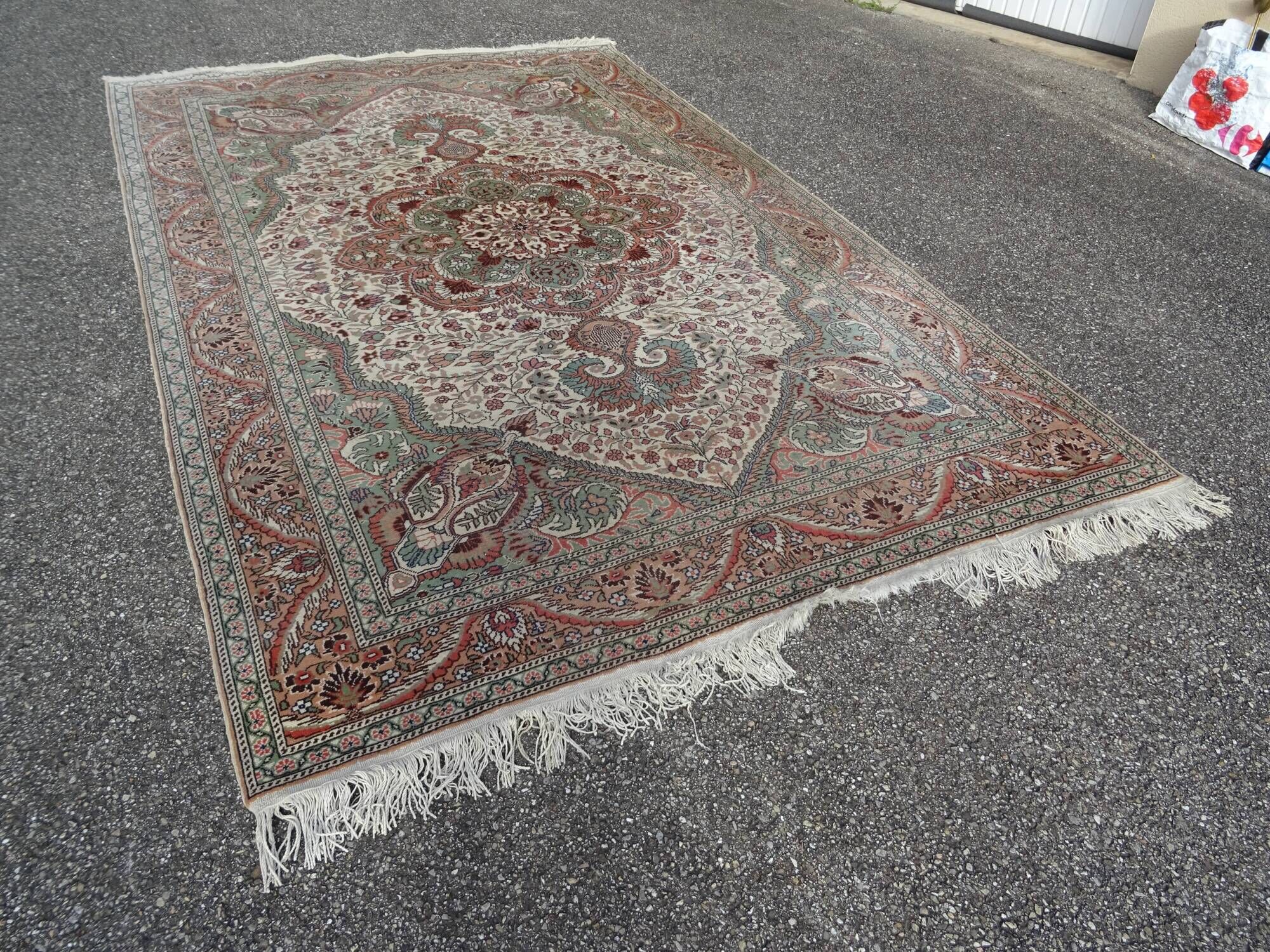 Grand tapis Oriental laine fait main