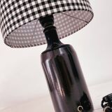 Lampe en faïence noire et abat-jour vichy