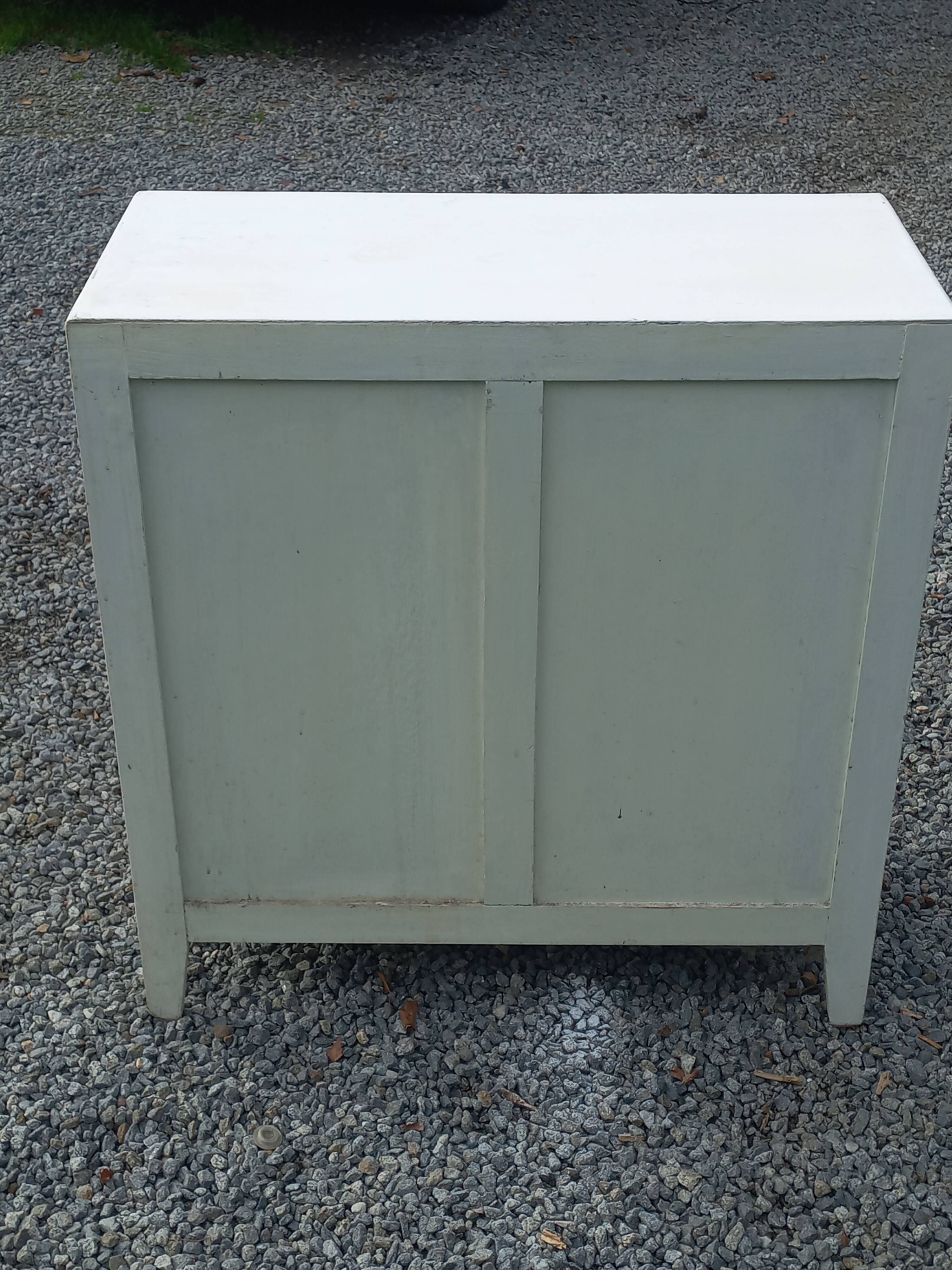 Buffet parisien patine blanche des années 50