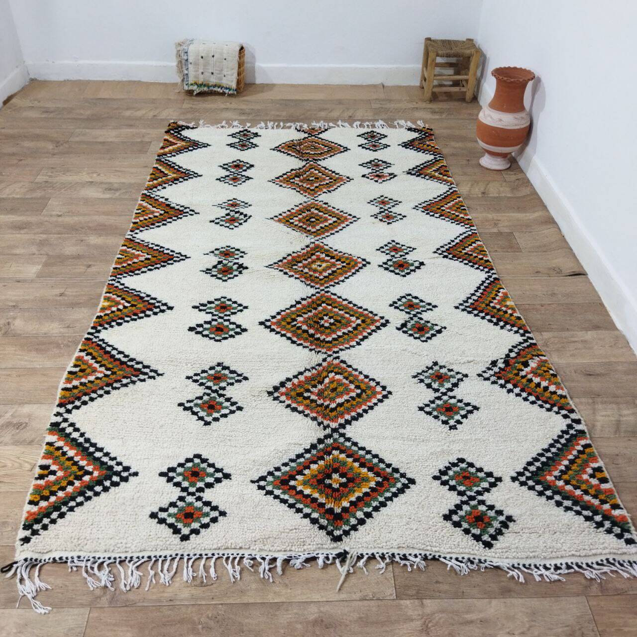 Handmade Moroccan Berber rug 275 X 165 CM