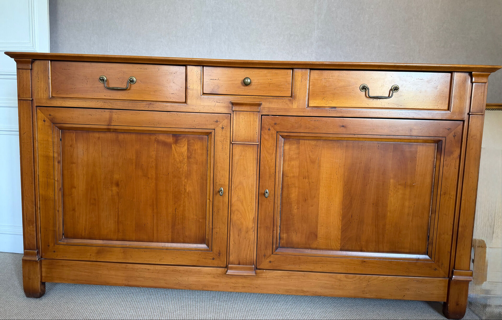 Solid cherry wood sideboard – Atelier Villa, Faubourg Saint-Antoine Paris