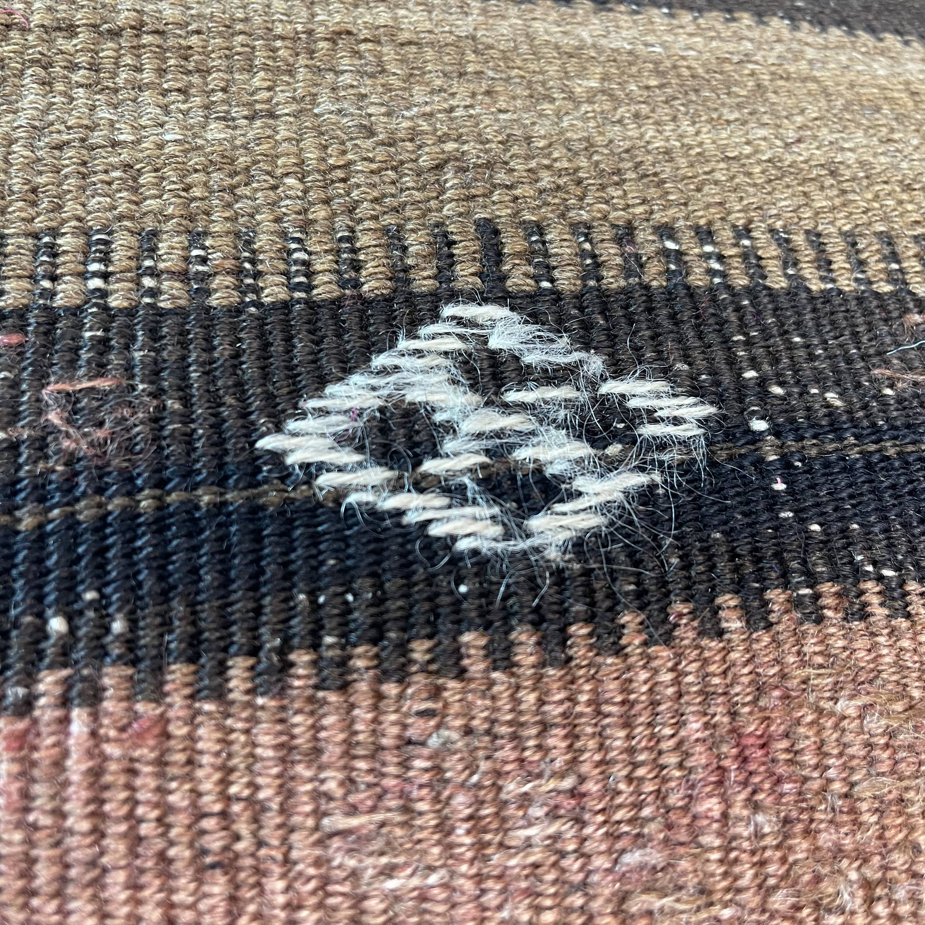 Vintage turkish handmade cushion cover , 40 x 60 cm