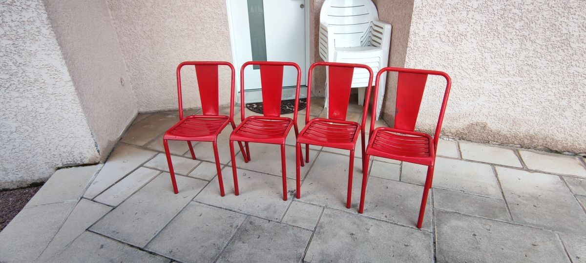 Chaises tolix modèle T4