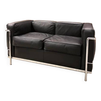 Magnificent high-end sofa Model LC2 by Lecorbusier for Cassina
