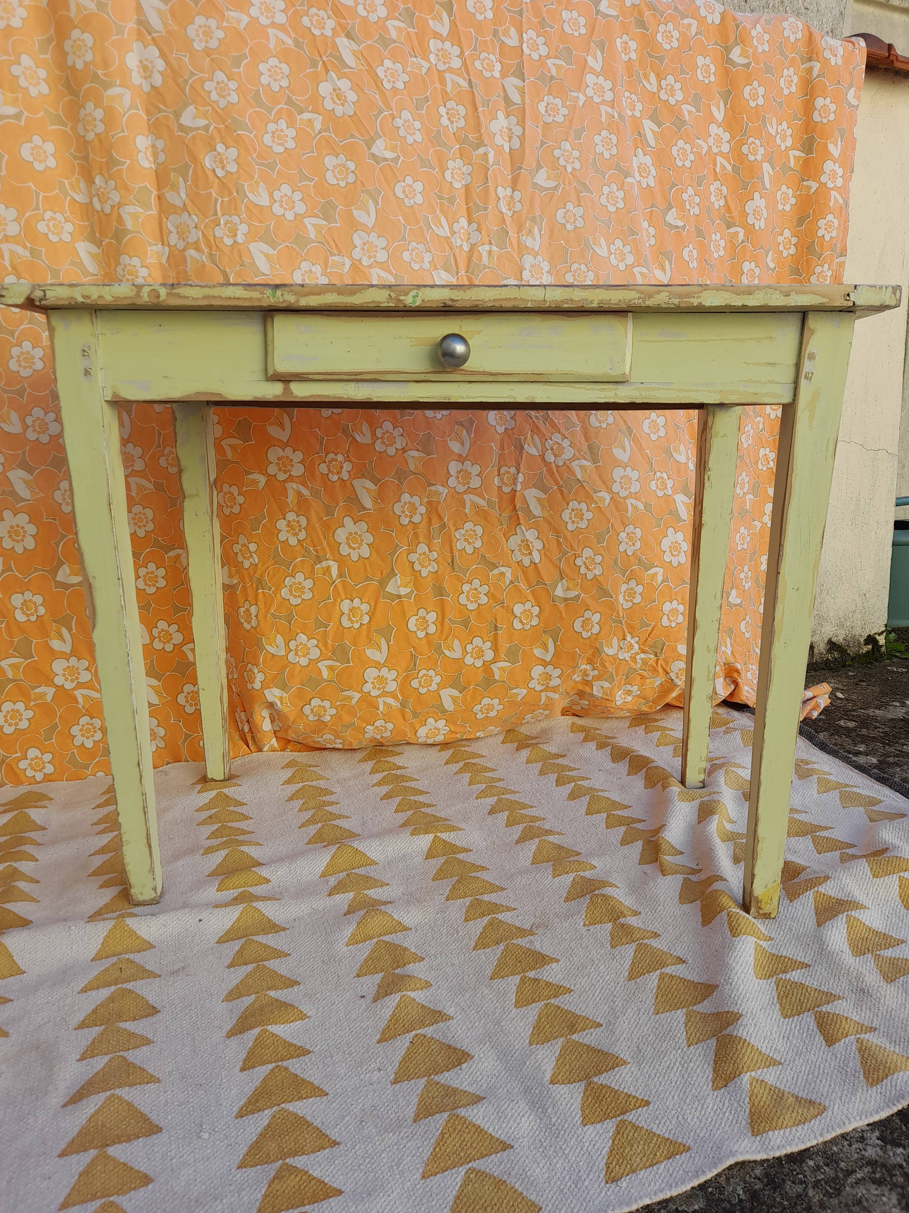 Side table "wabi sabi"