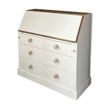 Charming secretary fully restored