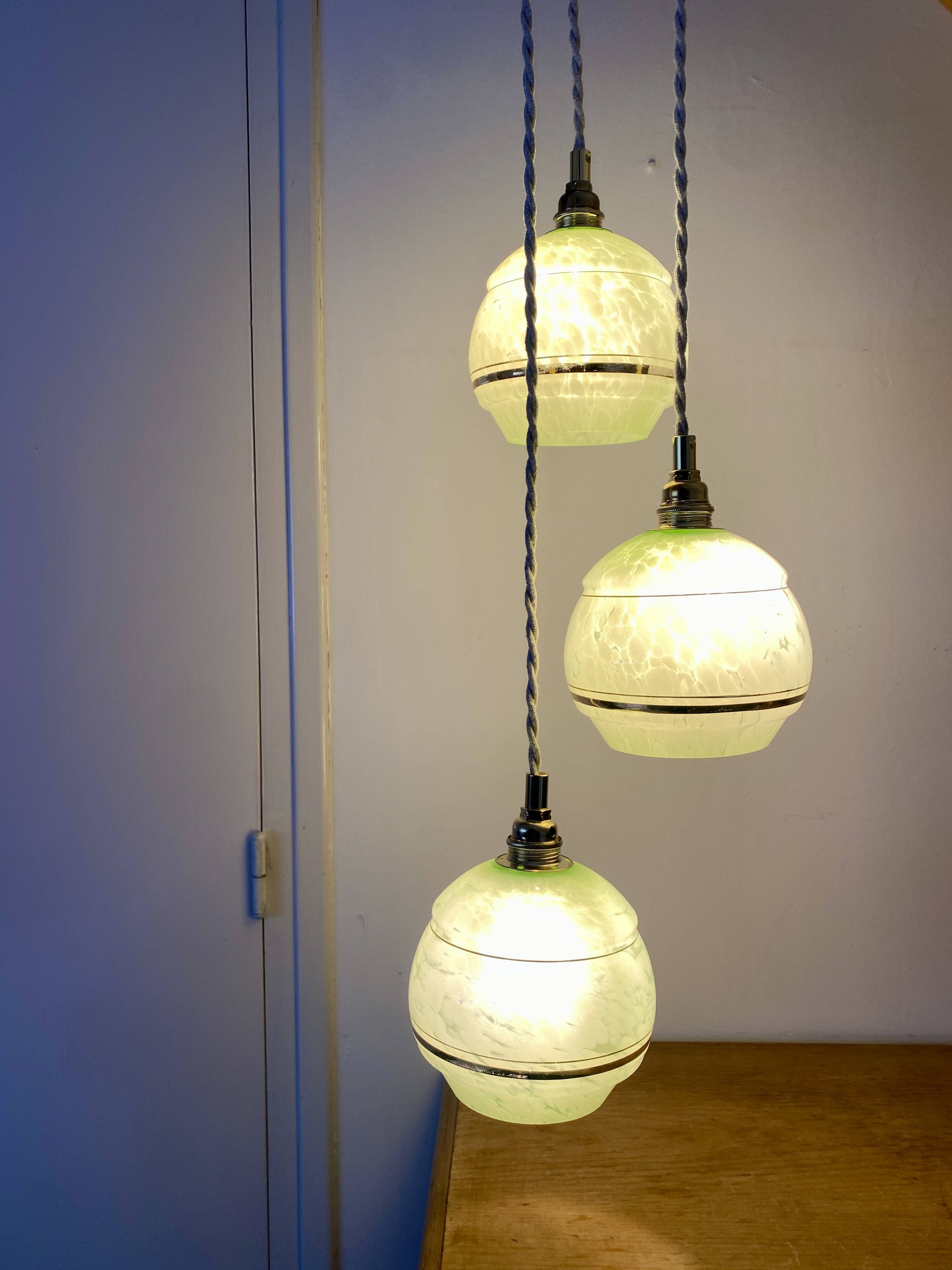 Vintage art deco triple globe pendant light in mint and gold glass