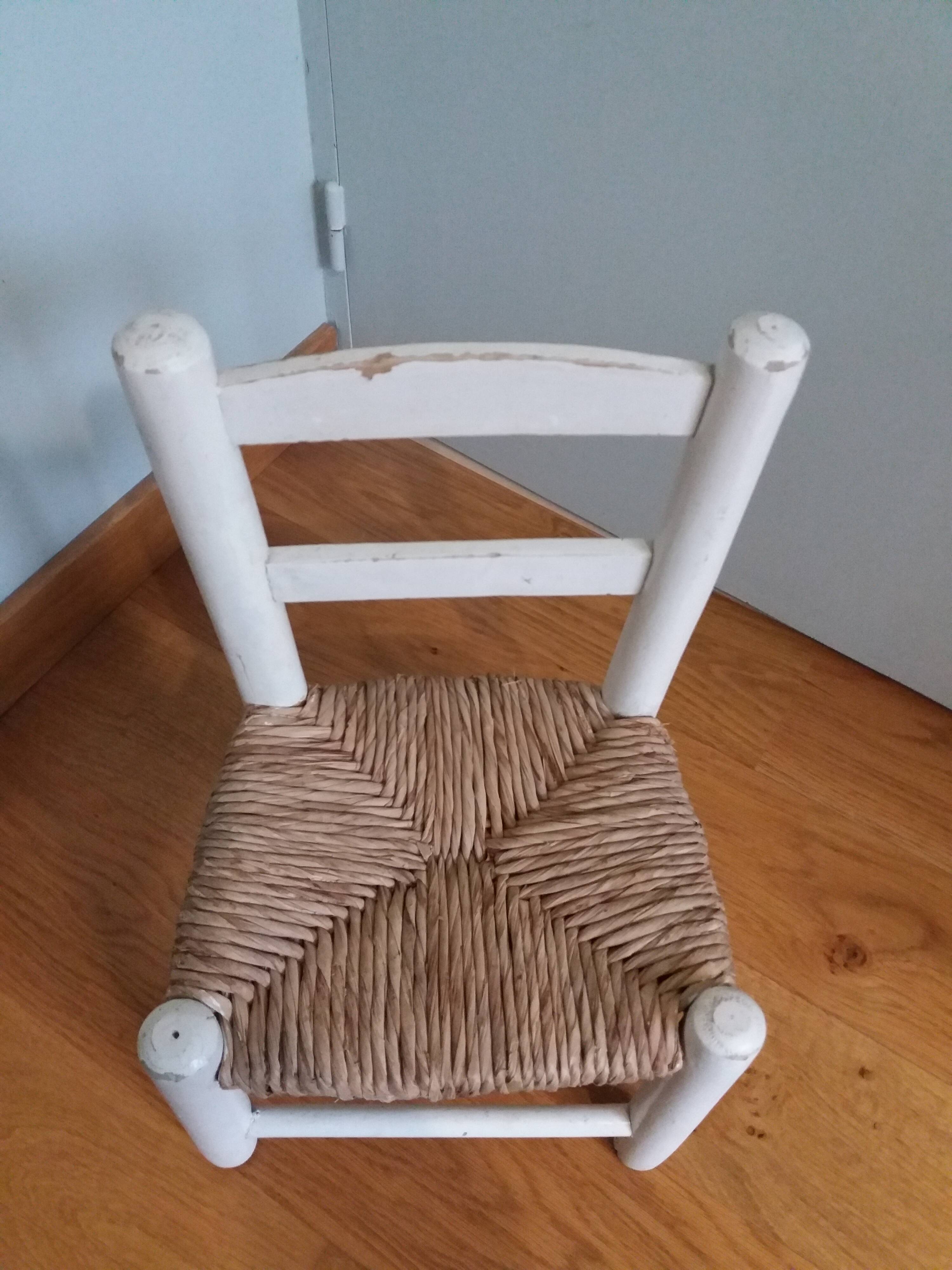 Chaise paillée enfant