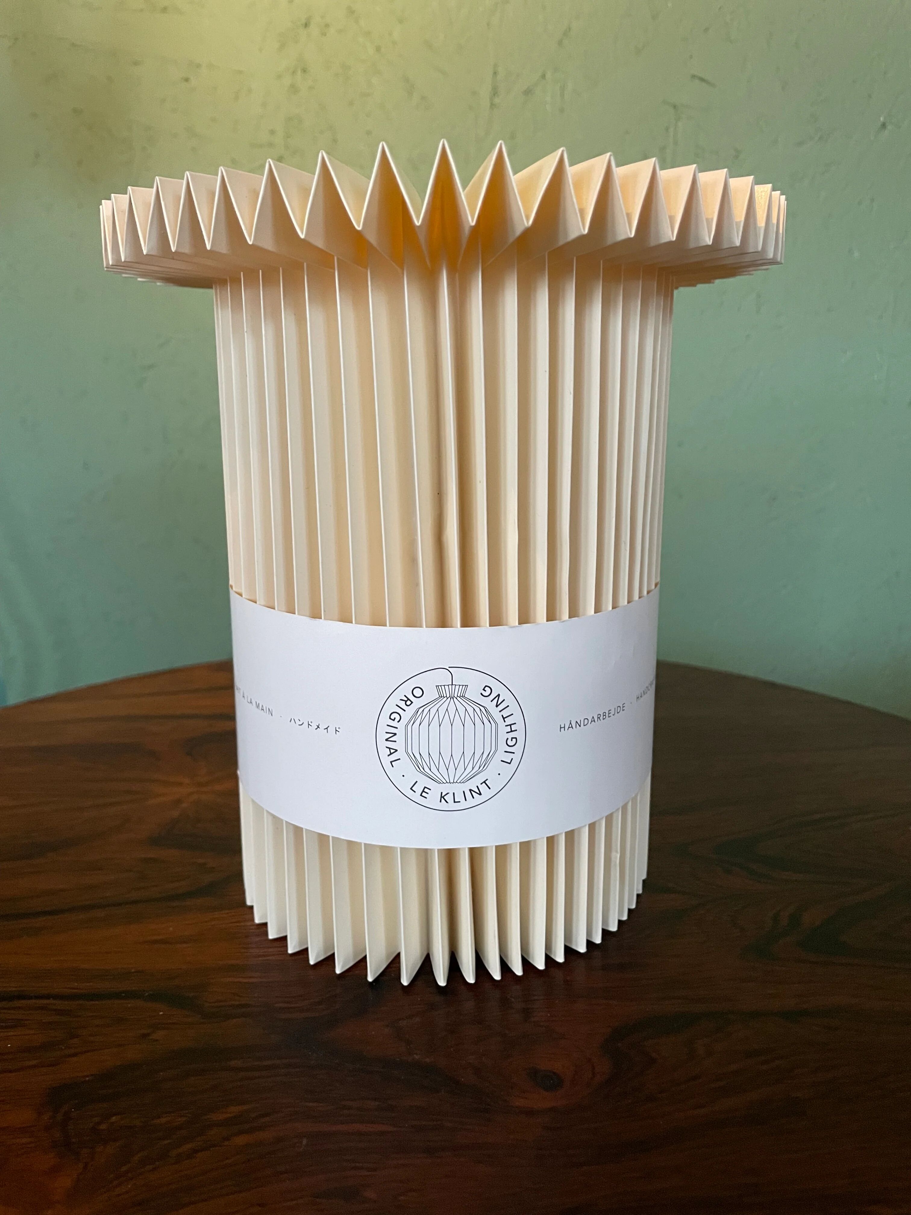 Vintage Le Klint scissor lamp in oak from the 1960s