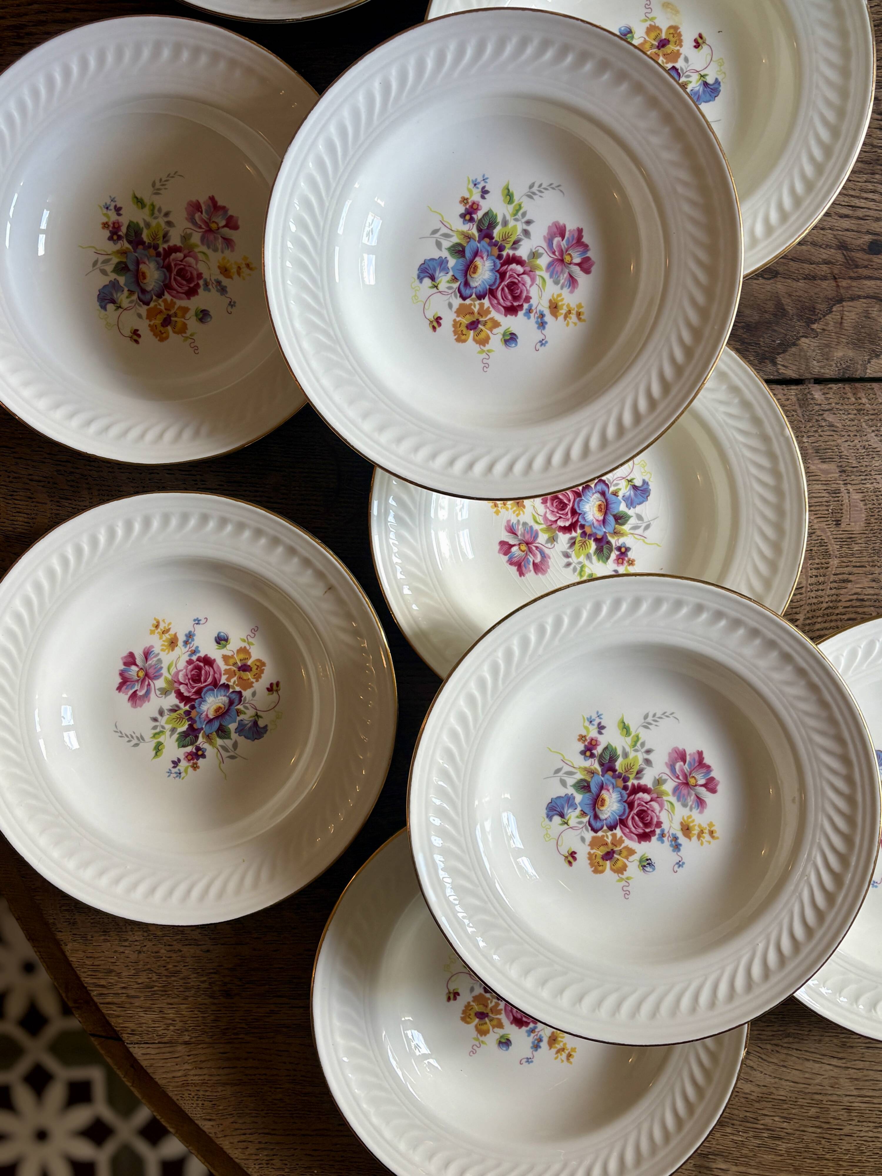 Set of 11 vintage deep plates - Fleurette pattern by Gien