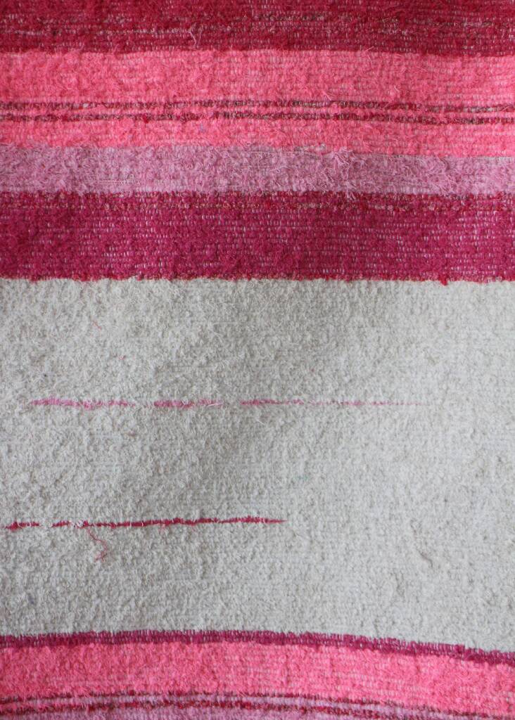 Handwoven recycled cotton rug - 120 x 170 cm