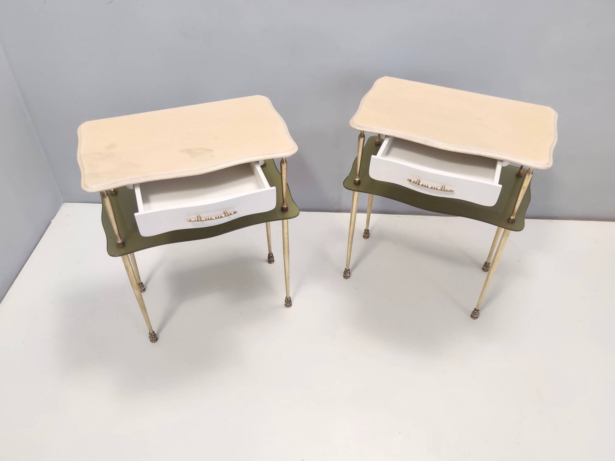 Pair of White Lacquered Nightstands with Marble Tops and Glass Shelves, Italy