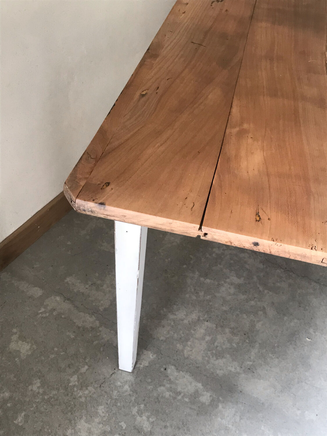 Farmhouse table