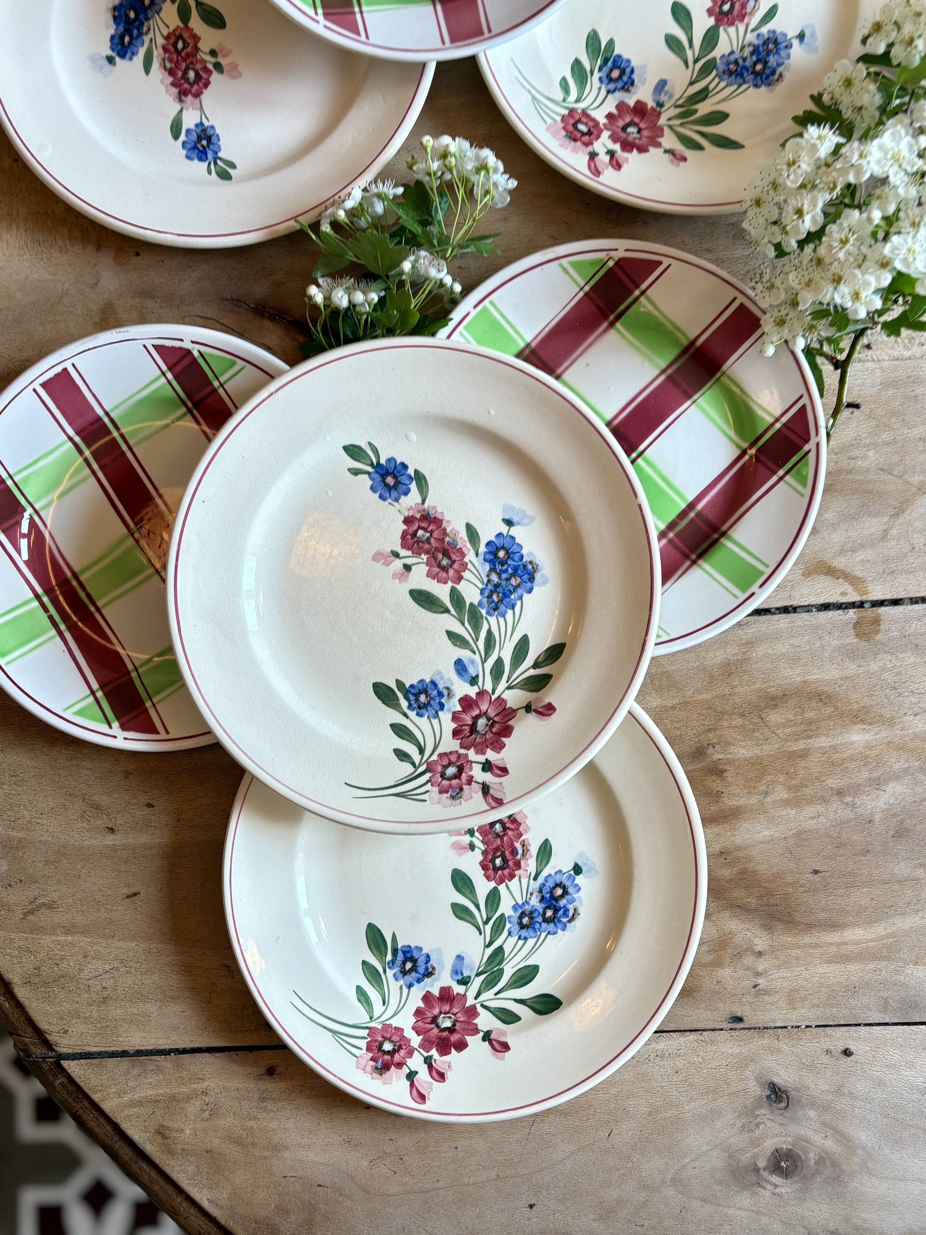 Set of 8 mismatched vintage dessert plates, Sousse and Aigueperse from
