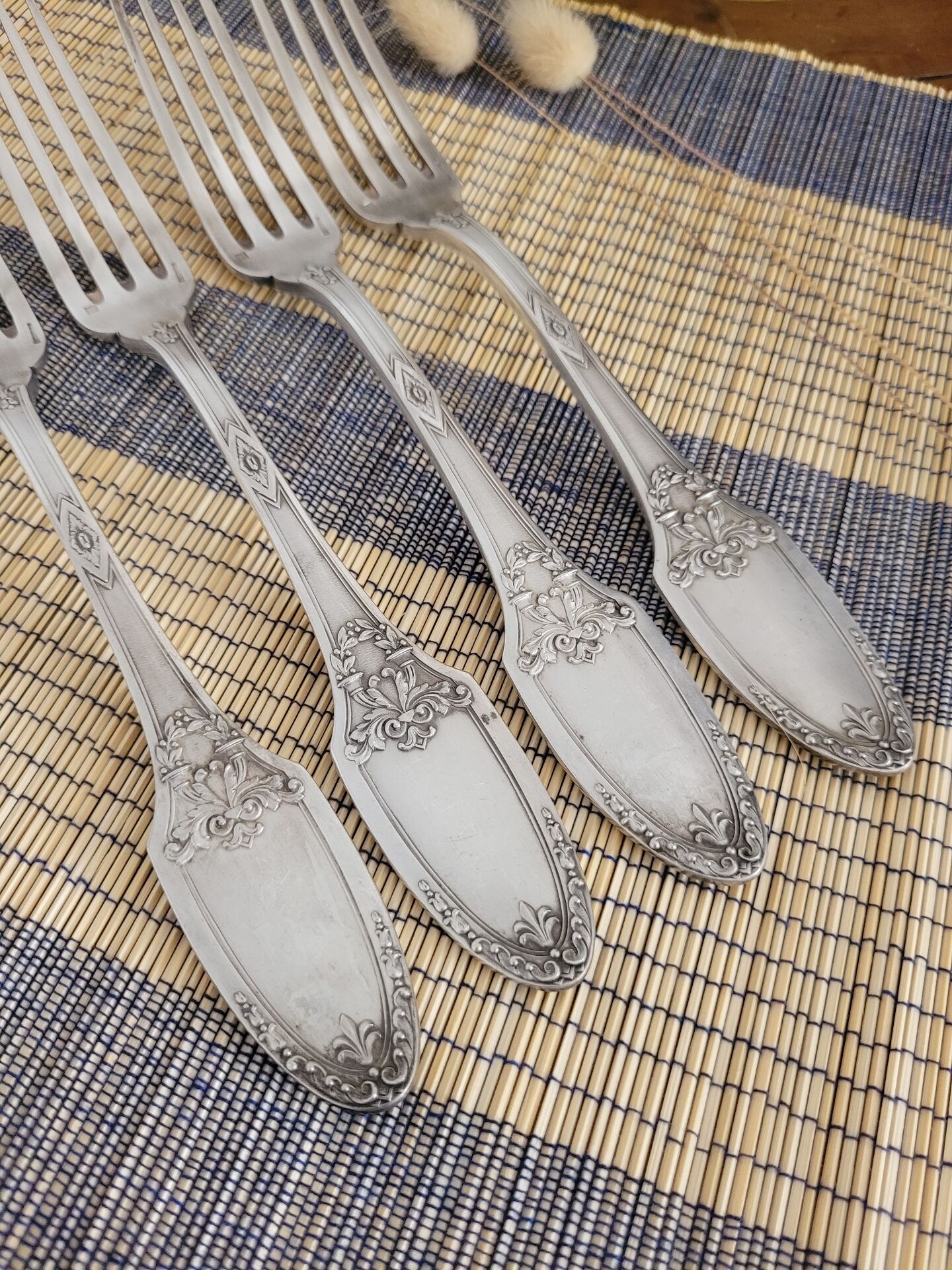 Set of 4 silver-plated forks in Boulenger antique style.