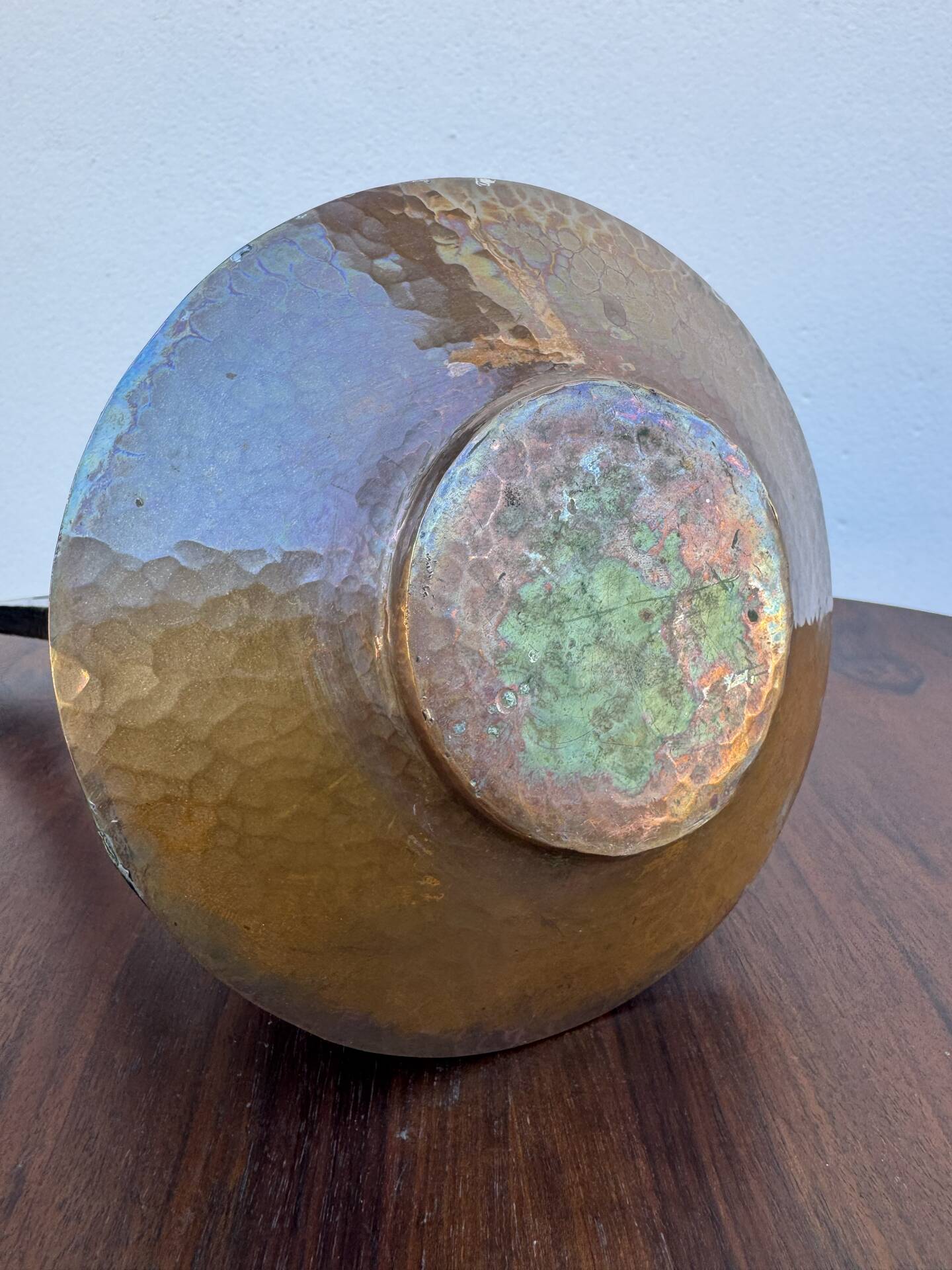 Vase Art Nouveau cuivre martelé