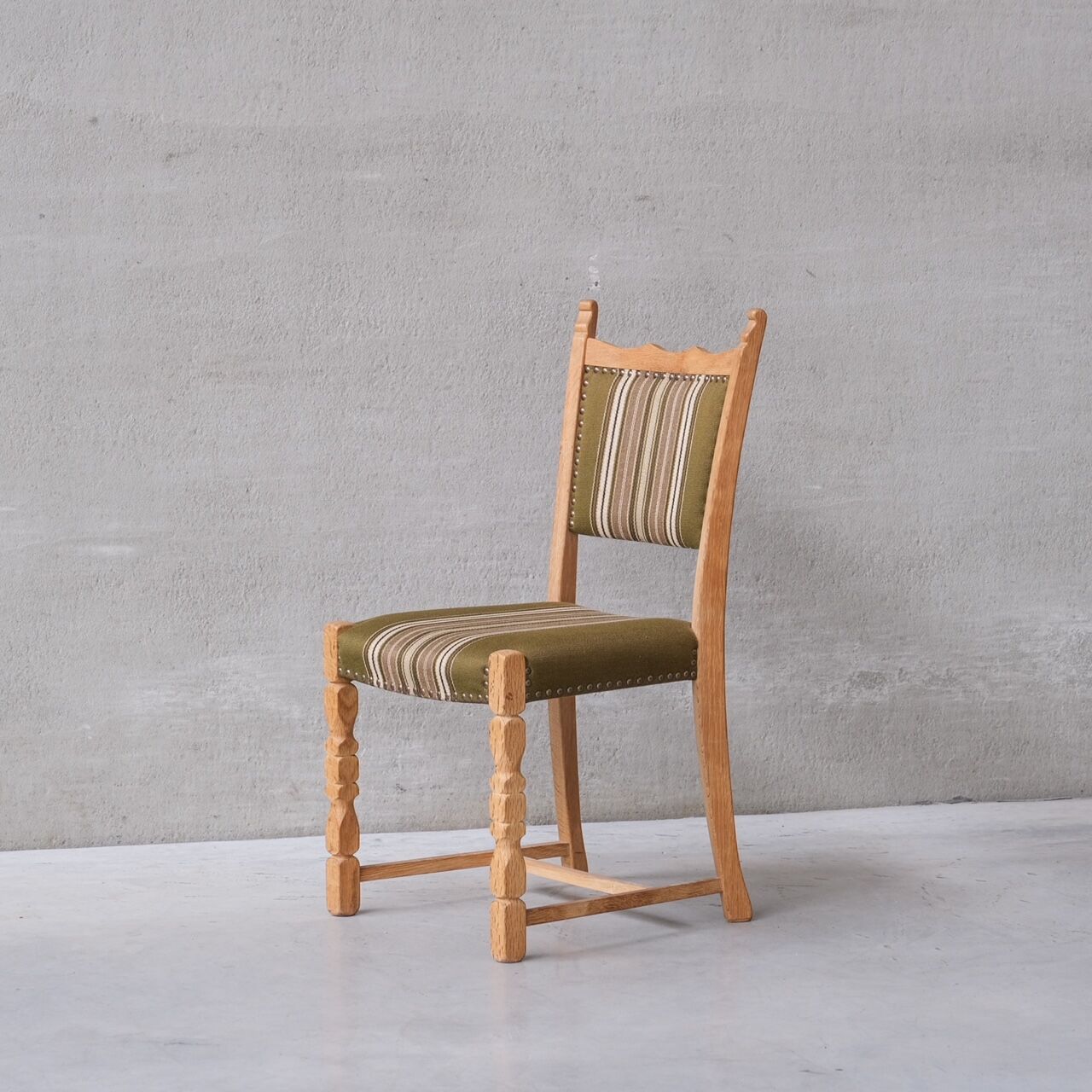 Set of six oak mid-century dining chairs