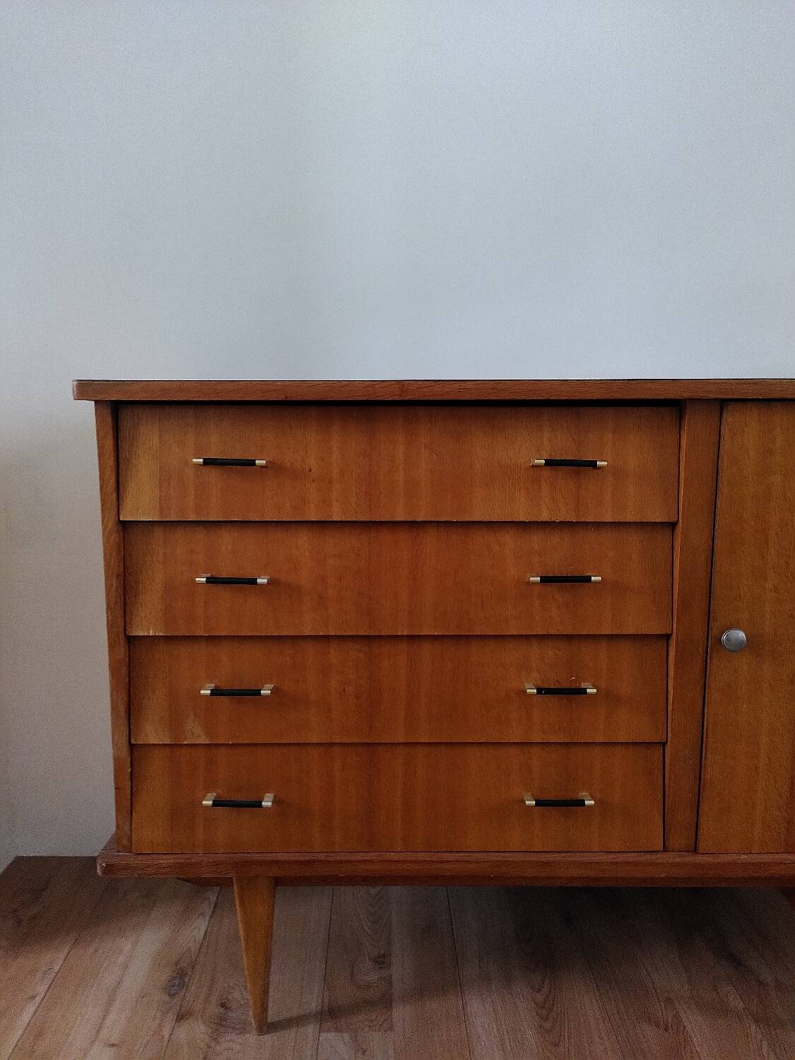 Vintage 1960s chest of drawers