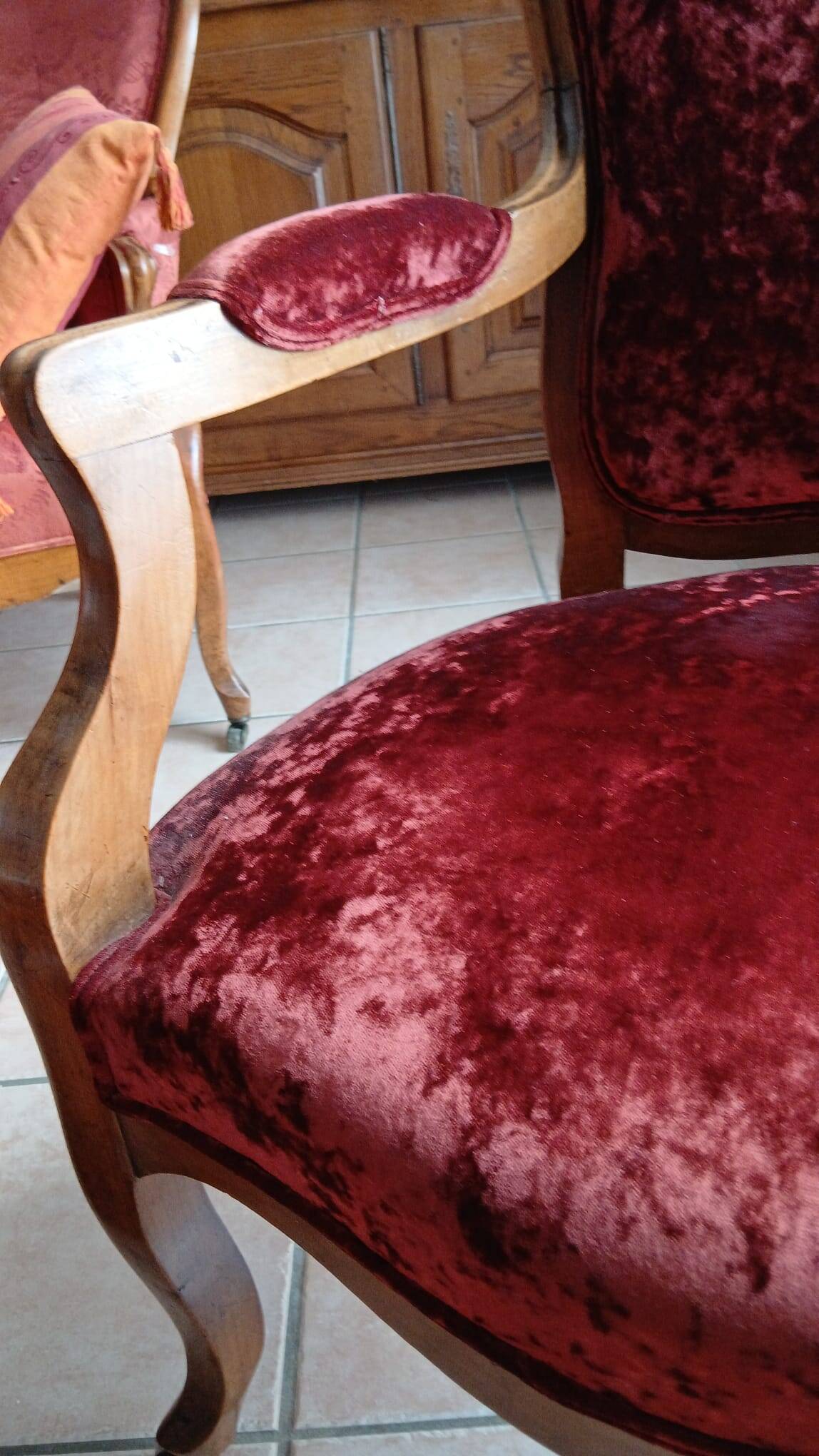 vend deux fauteuils anciens