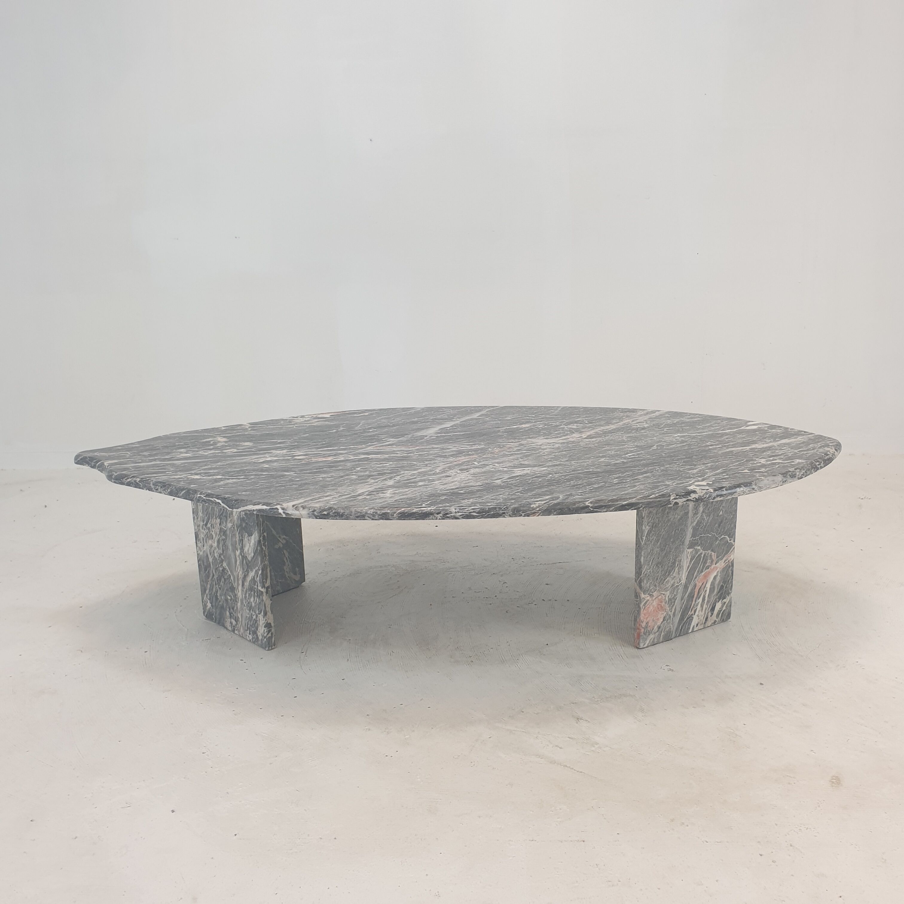 Italian marble leaf shape coffee table, 1980's