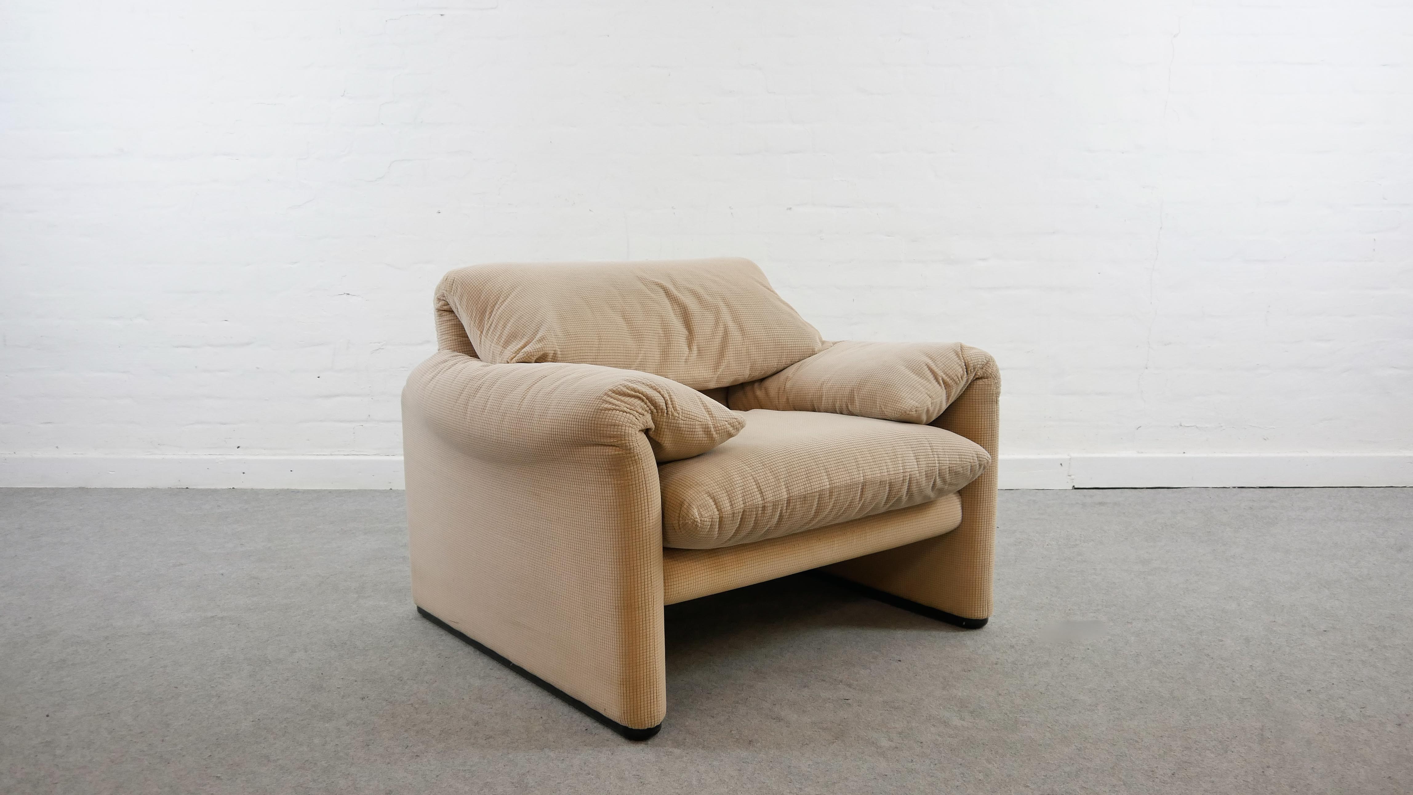 Set of Maralunga 2-seater & armchair by Vico Magistretti for Cassina, Italy