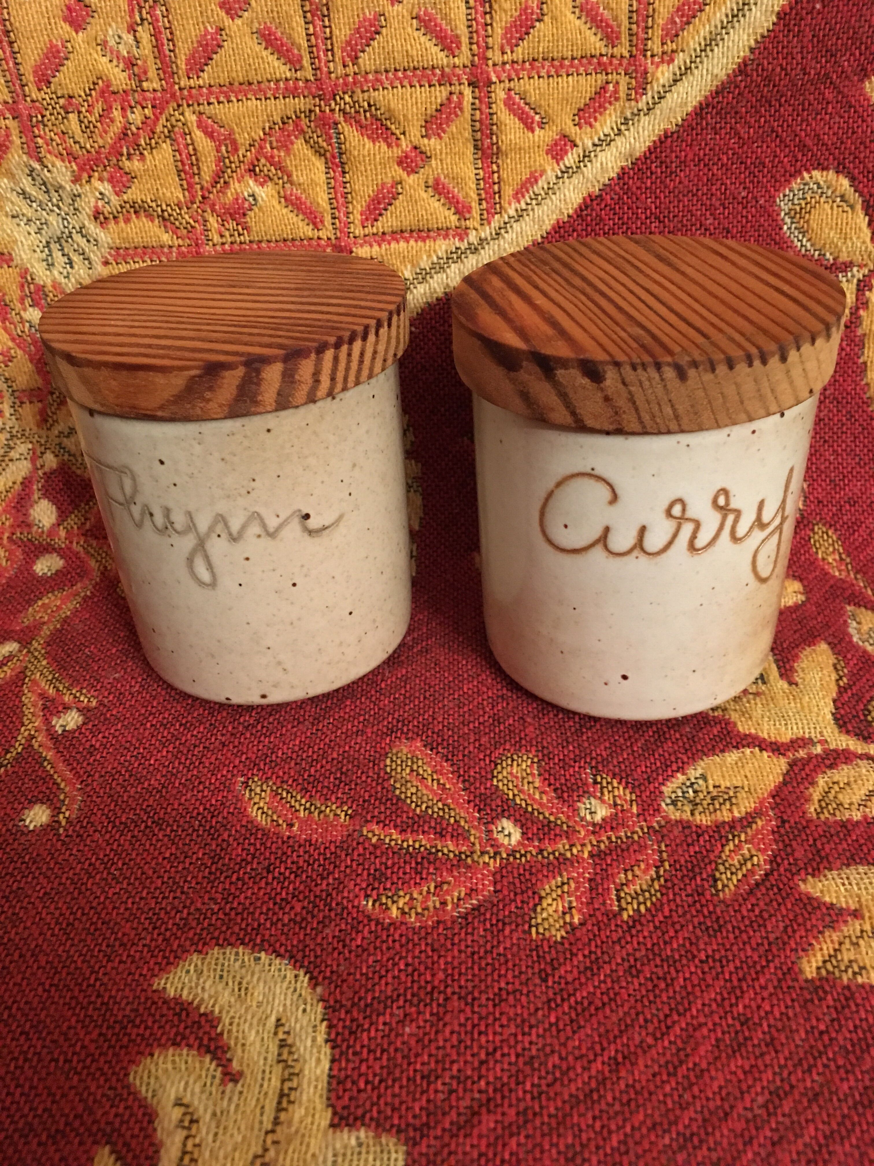 Lot of 4 sandstone spice pots