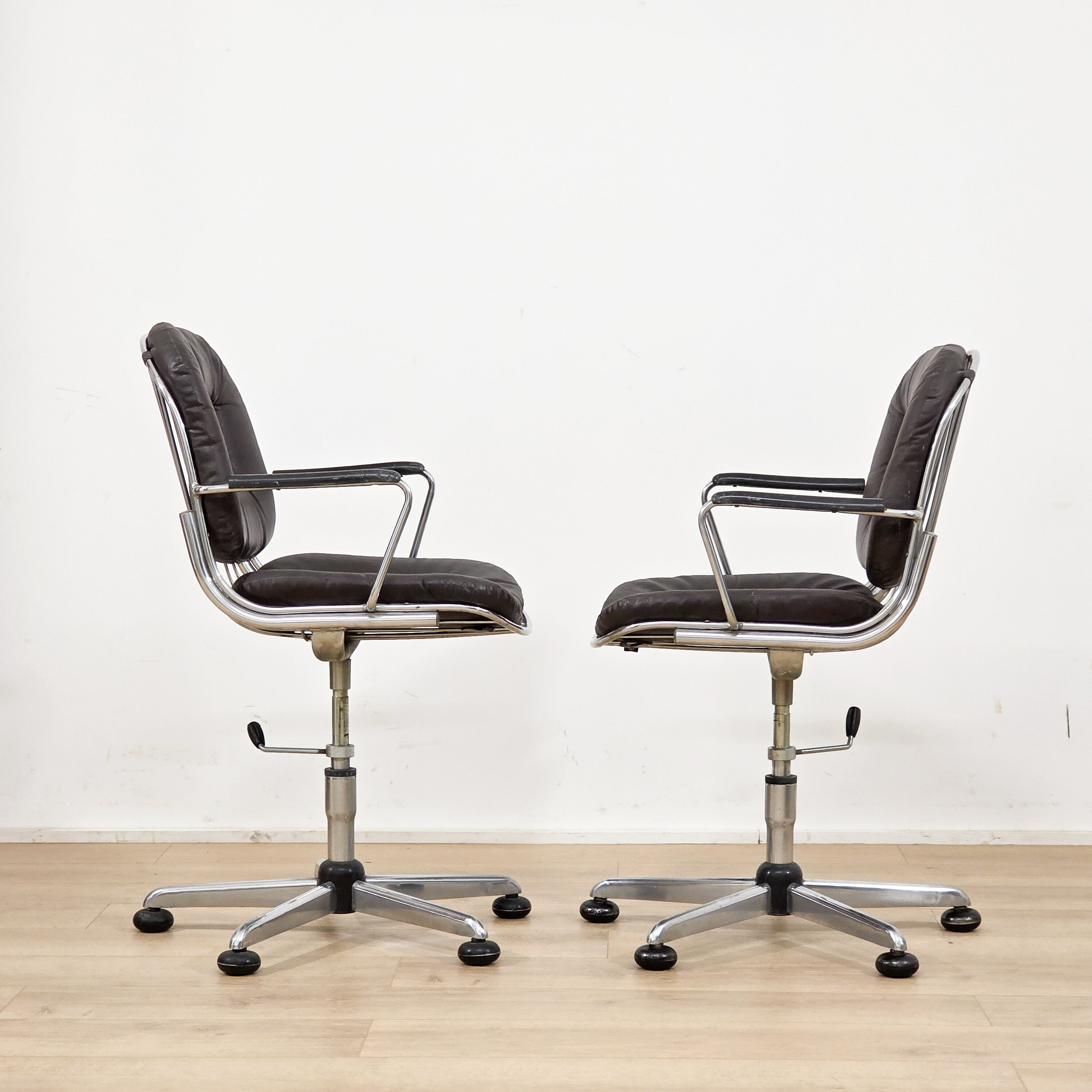 Paire de fauteuils design - Gastone Rinaldi des années 1970