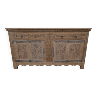 2 Door Gothic Style Decor Sideboard