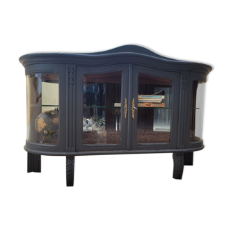 Showcase, buffet