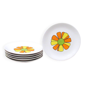 Six 70s Flower Dessert Plates